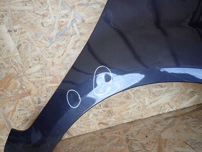 KIA VENGA 09- PRAVY PREDNY BLATNIK