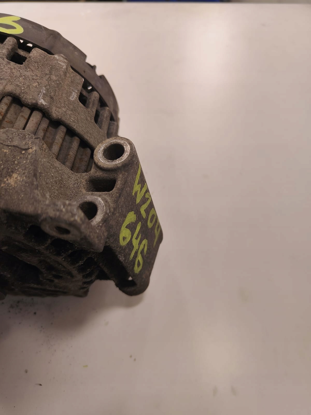 MERCEDES A0131549002 om646 2.2 diesel w204 ALTERNÁTOR