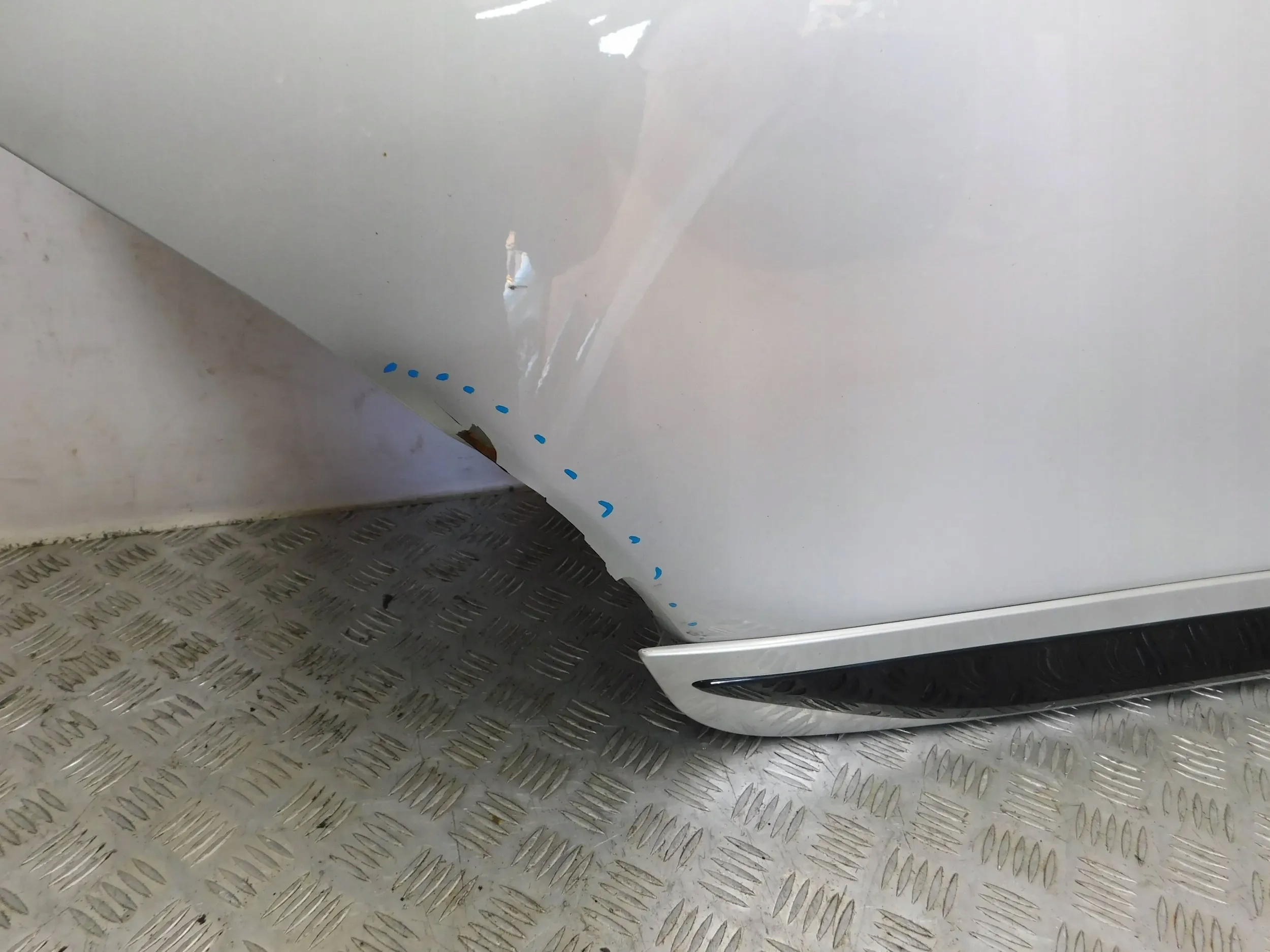 PRAVE ZADNE DVERE TOYOTA YARIS III LIFT 17-