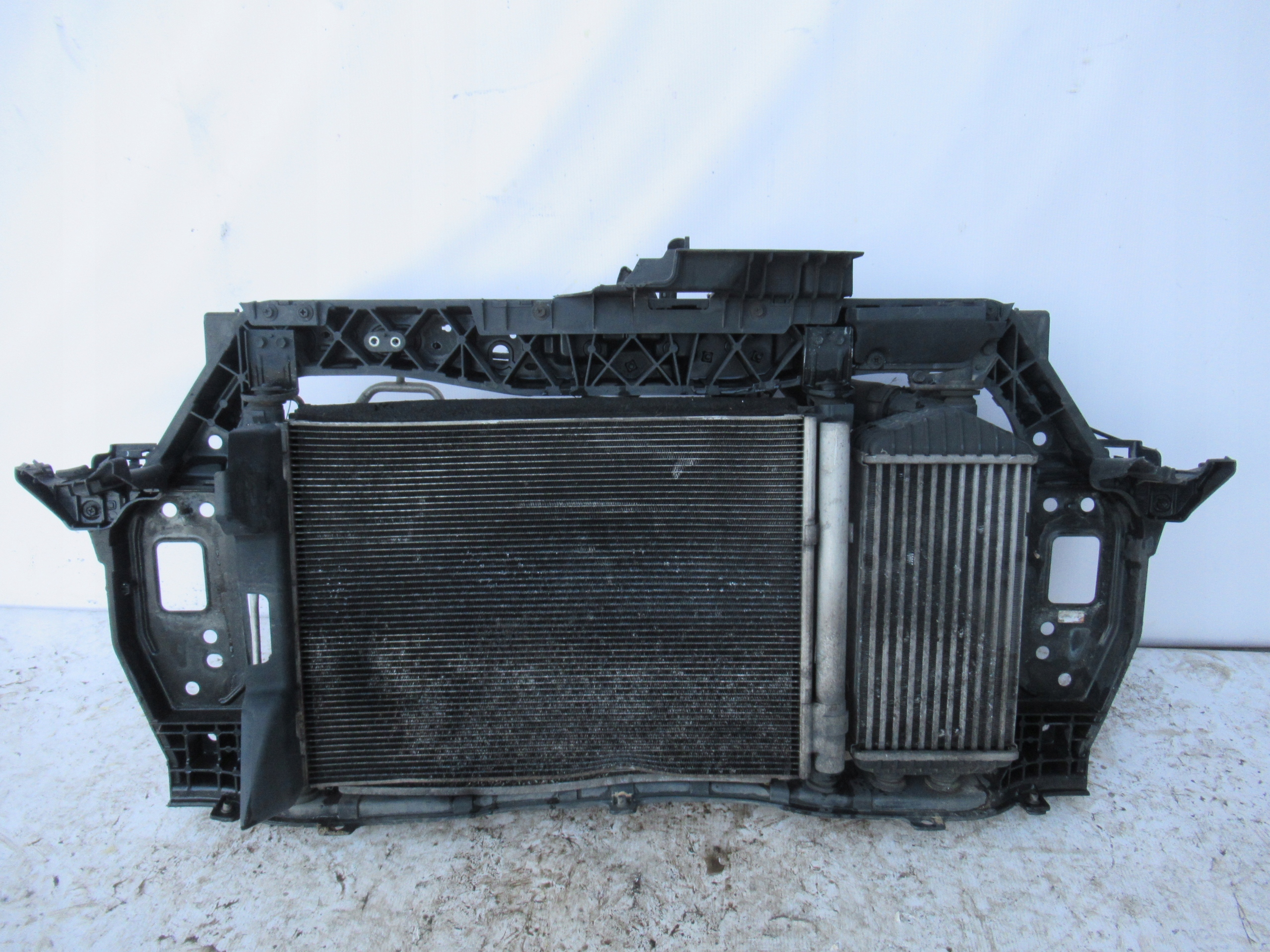 PREDNE CELO CHLADICE VENTILATOR RIO III CRDI 11-