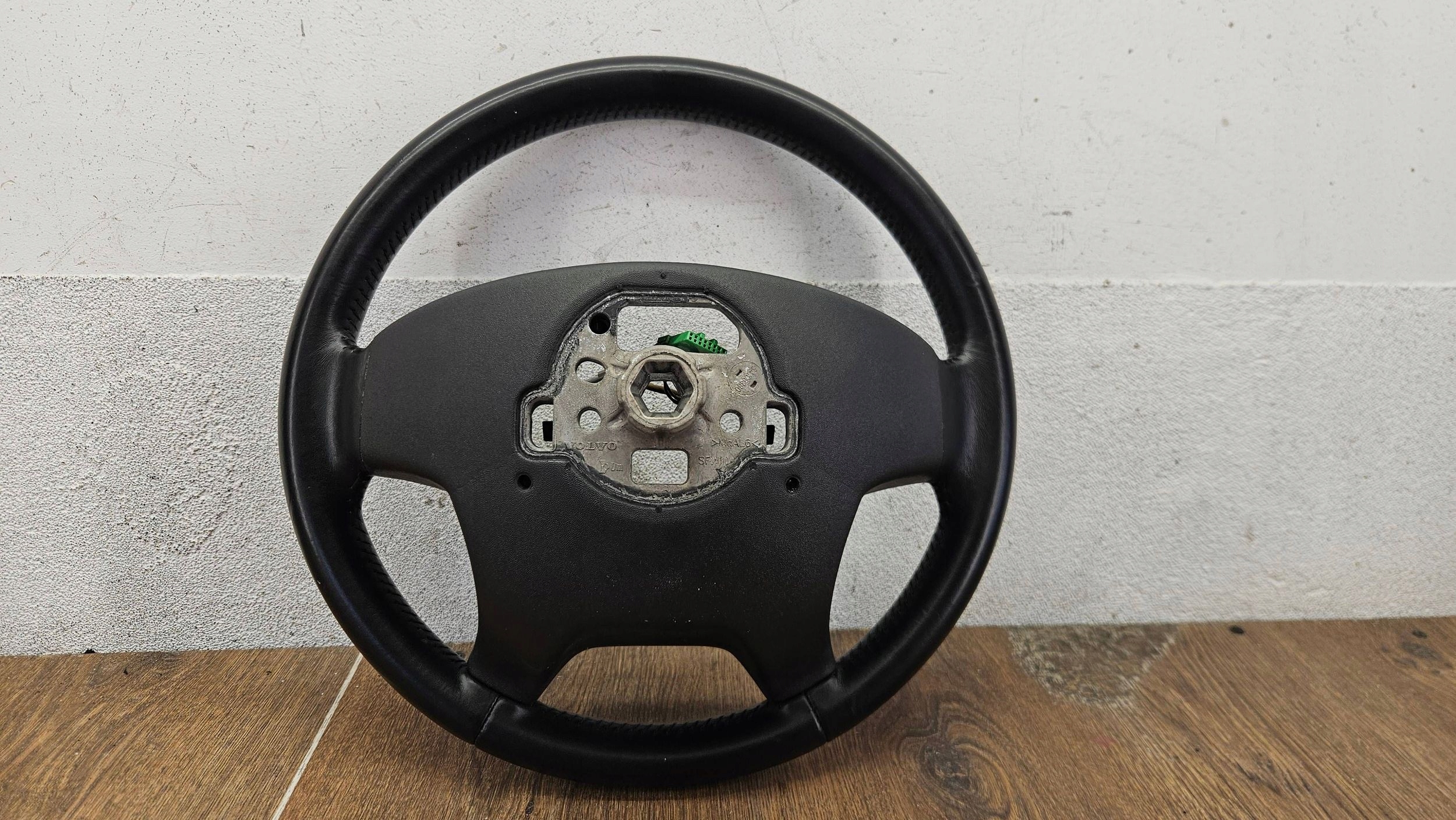 Volvo XC60 34108765A VOLANT