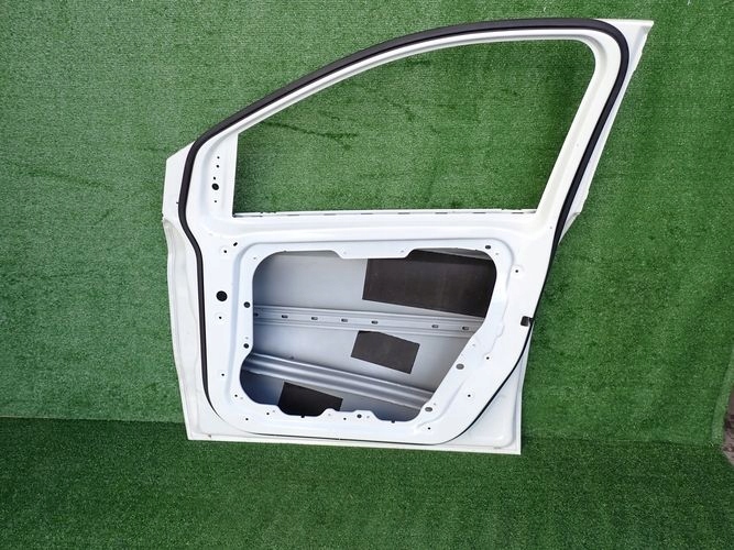 MERCEDES W246 246 B-KLASA 12- PRAVE PREDNE DVERE