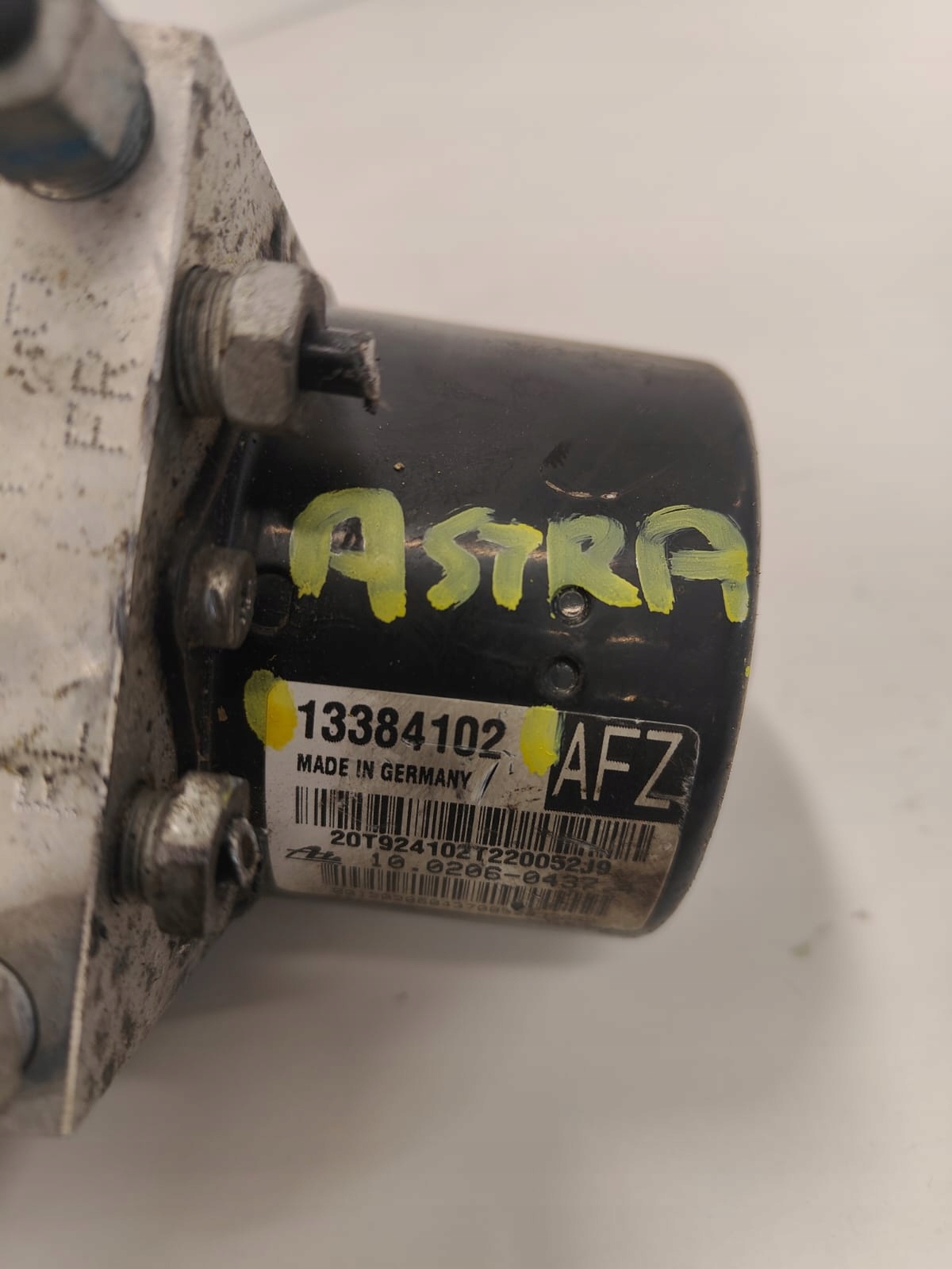 Opel astra 13384102 KOCKA ABS