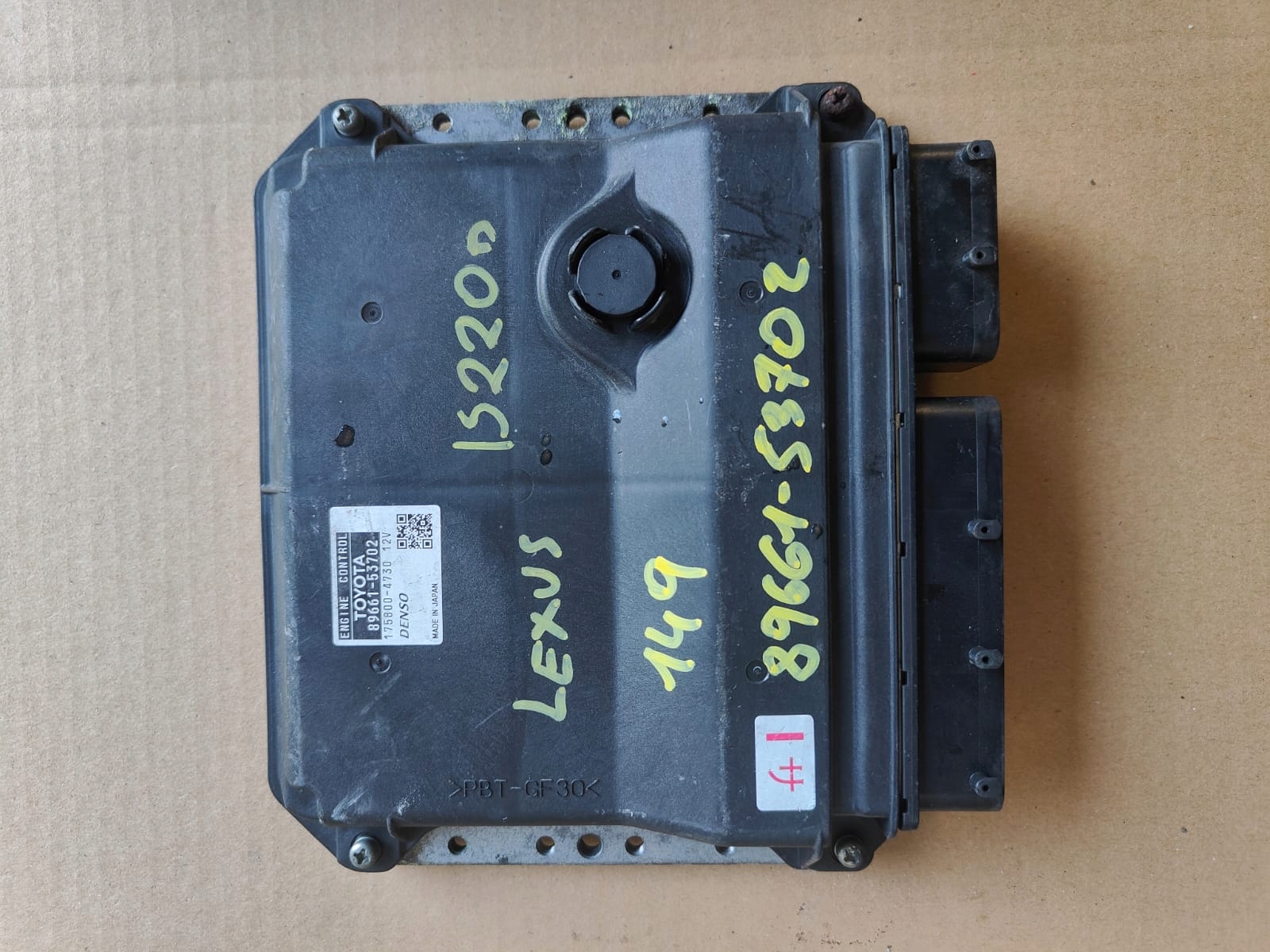 RIADIACA JEDNOTKA TOYOTA LEXUS IS220 2.2 OE 89661-53702