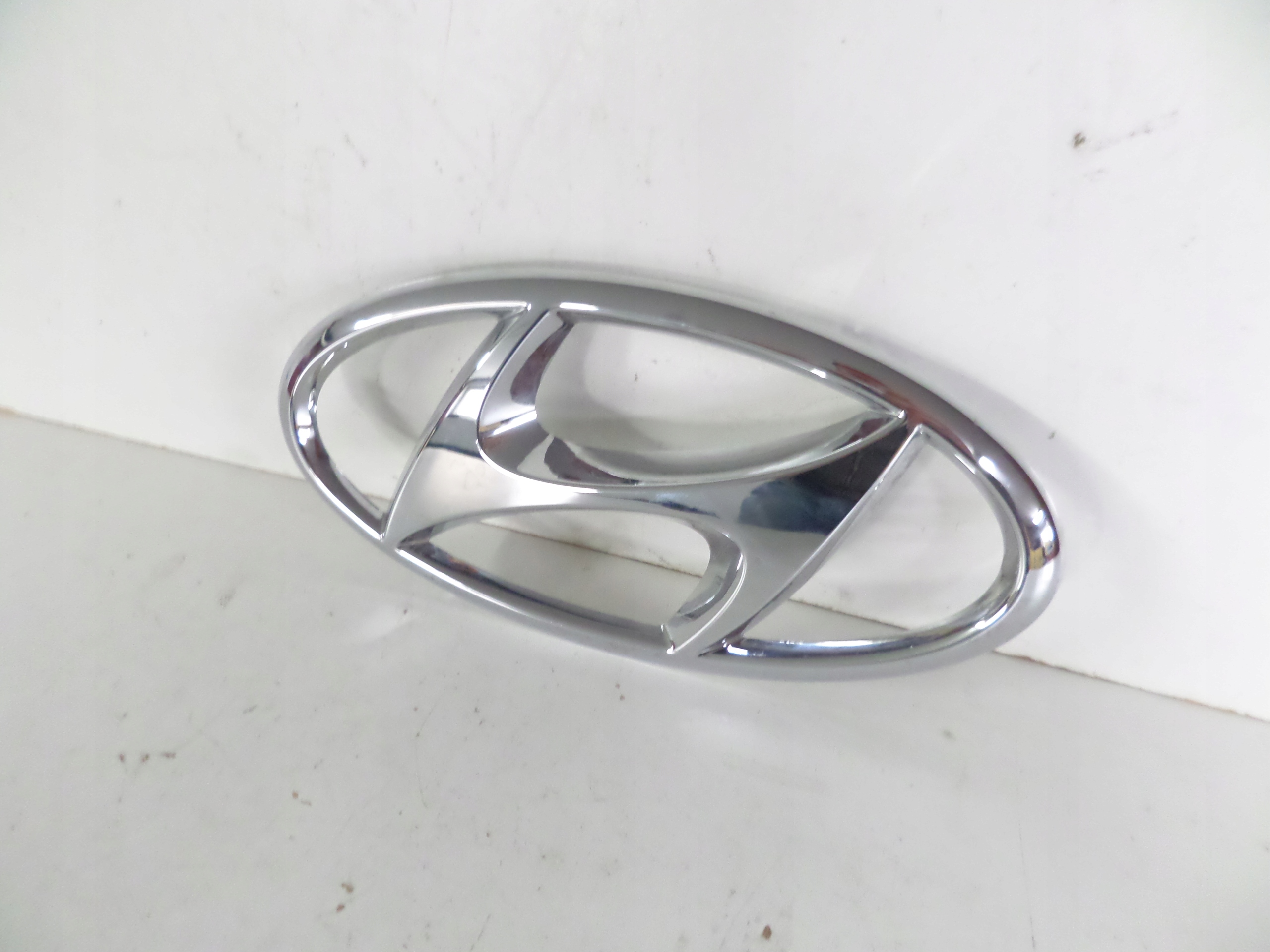 PREDNY ZNAK LOGO HYUNDAI TUCSON IV 20-