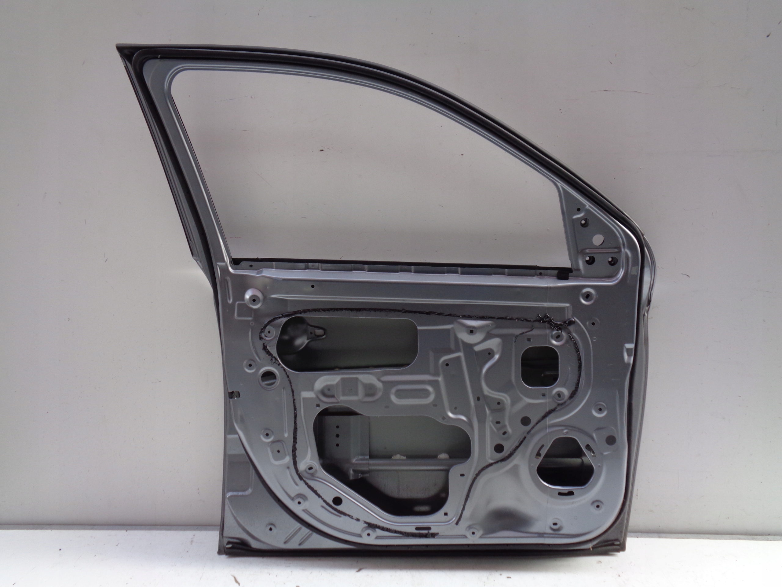 LAVE PREDNE DVERE MITSUBISHI OUTLANDER III 12- NR 40113