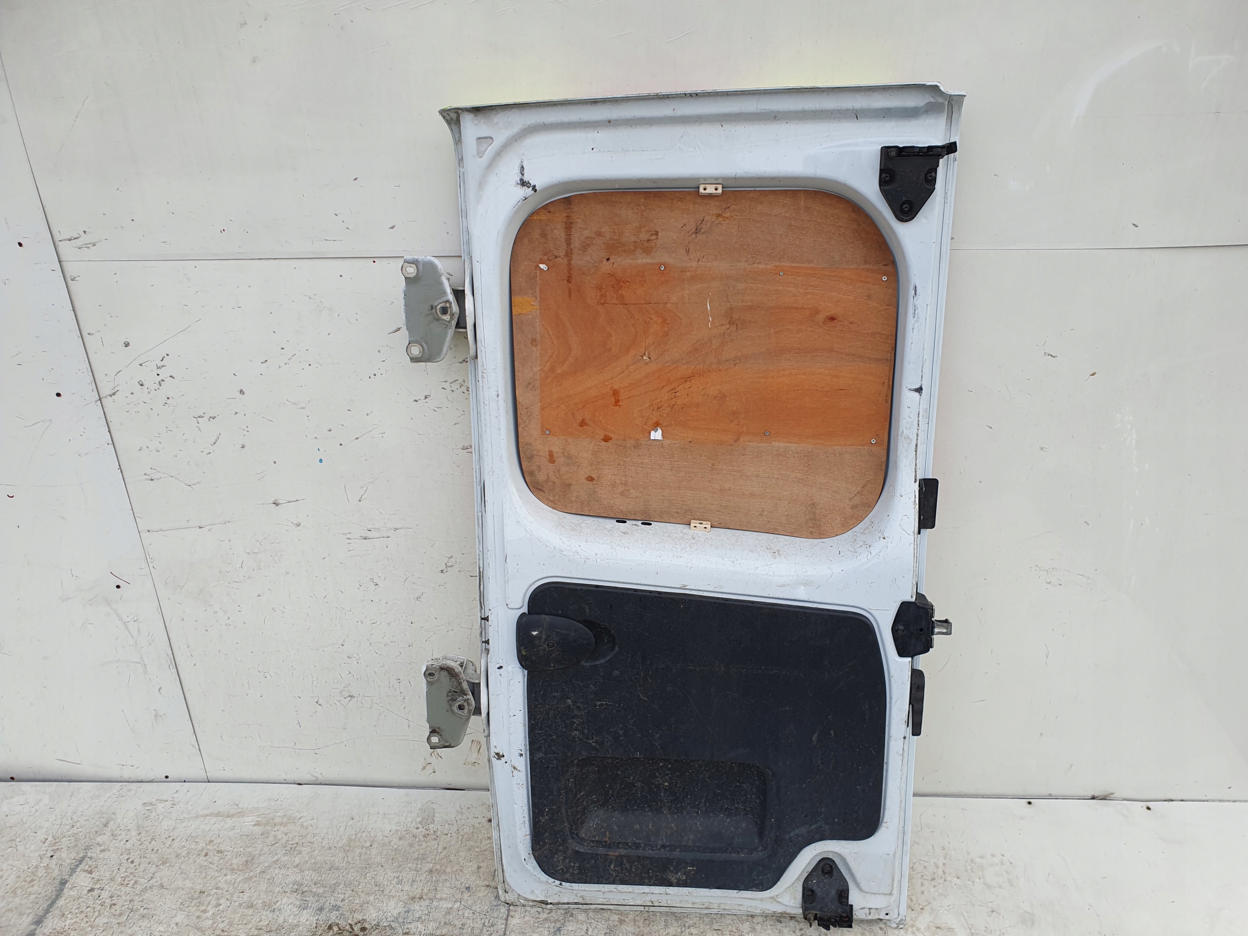 RENAULT TRAFIC III 3 PRAVE ZADNE DVERE