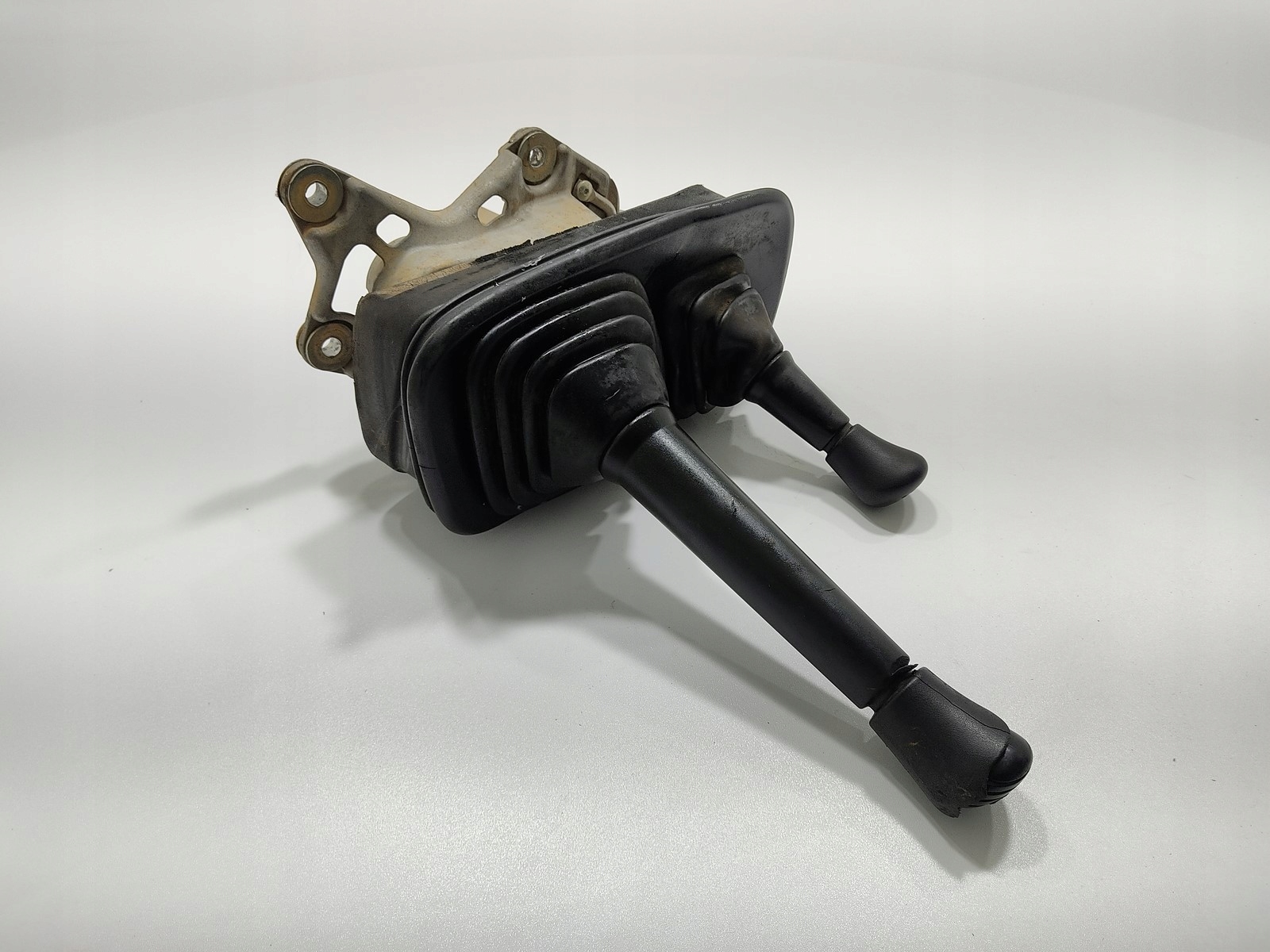 KULISA RADENIA RYCHLOSTI PRIDAVNA PREVODOVKA DEFENDER 2.4 TDCI TSC500020 07-14