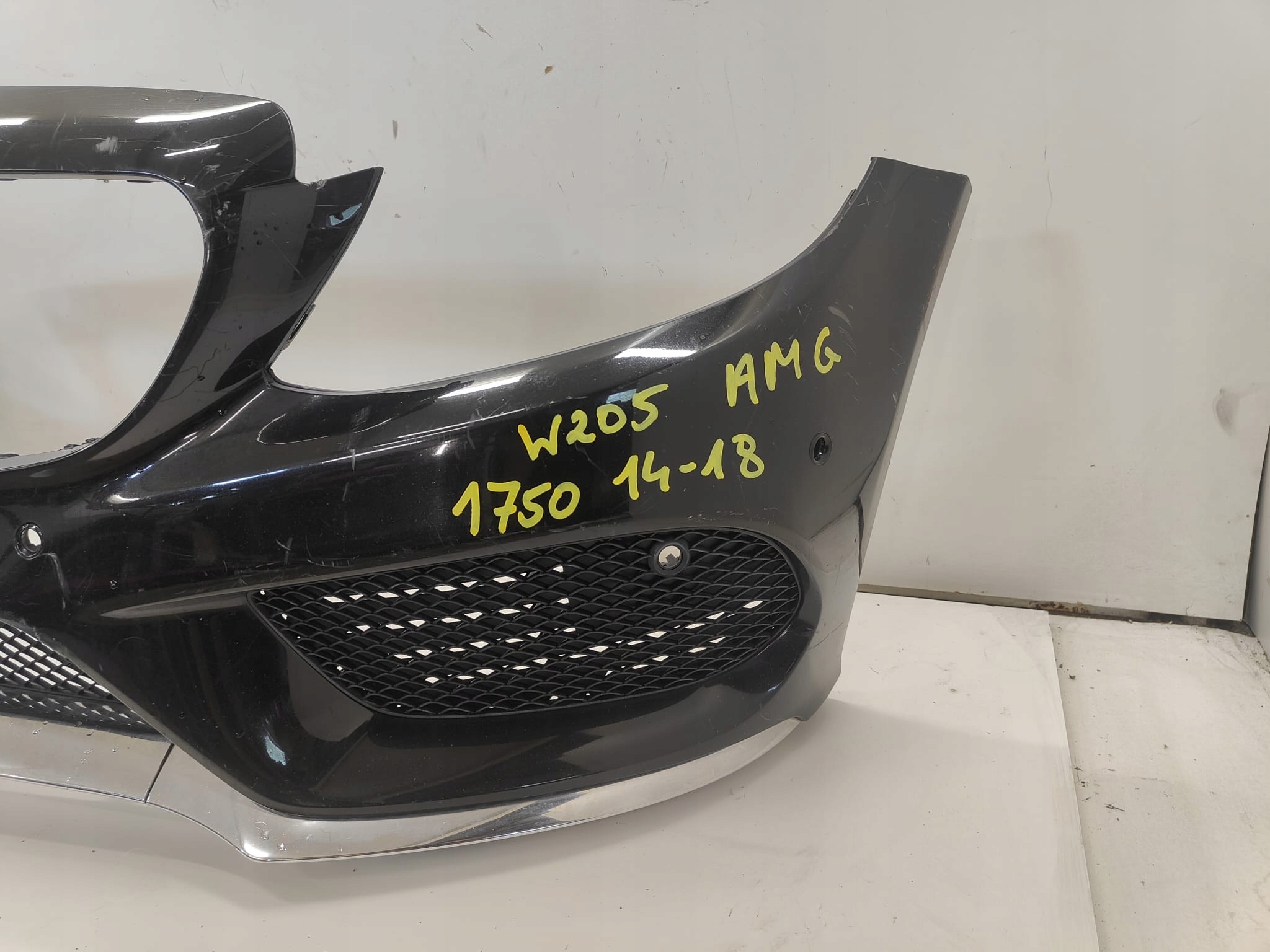 MERCEDES w205 14-18 amg PREDNÝ NÁRAZNÍK