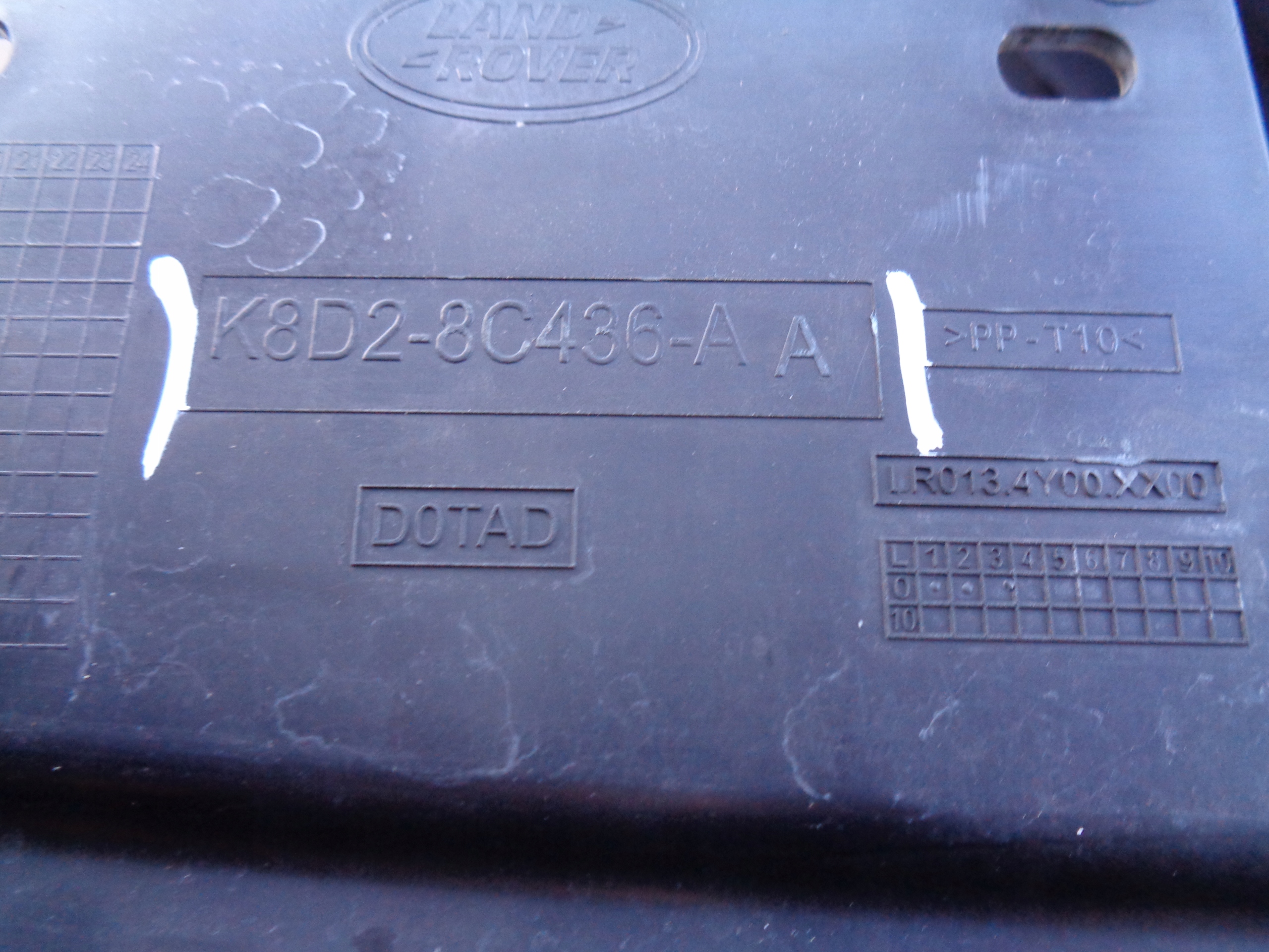 MRIEZKA LISTA RANGE ROVER EVOQUE II 19-