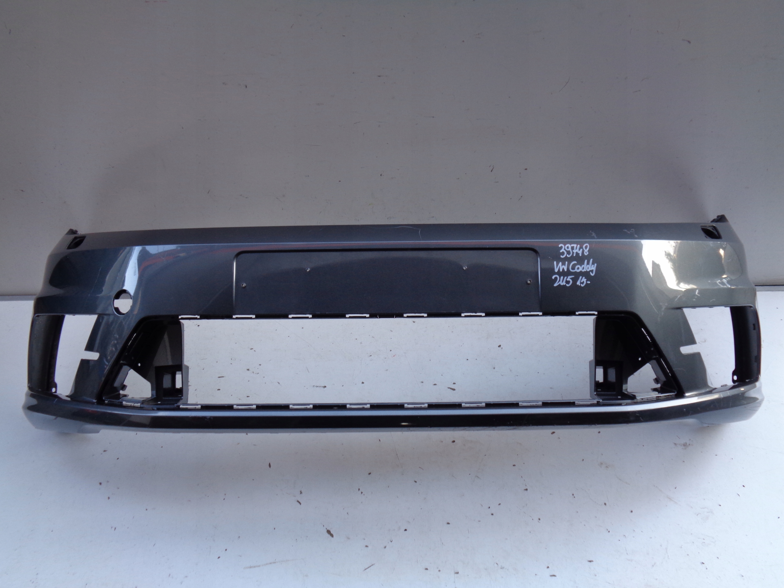 PREDNÝ NÁRAZNÍK VW CADDY 2K 2K5 15- NR 39748