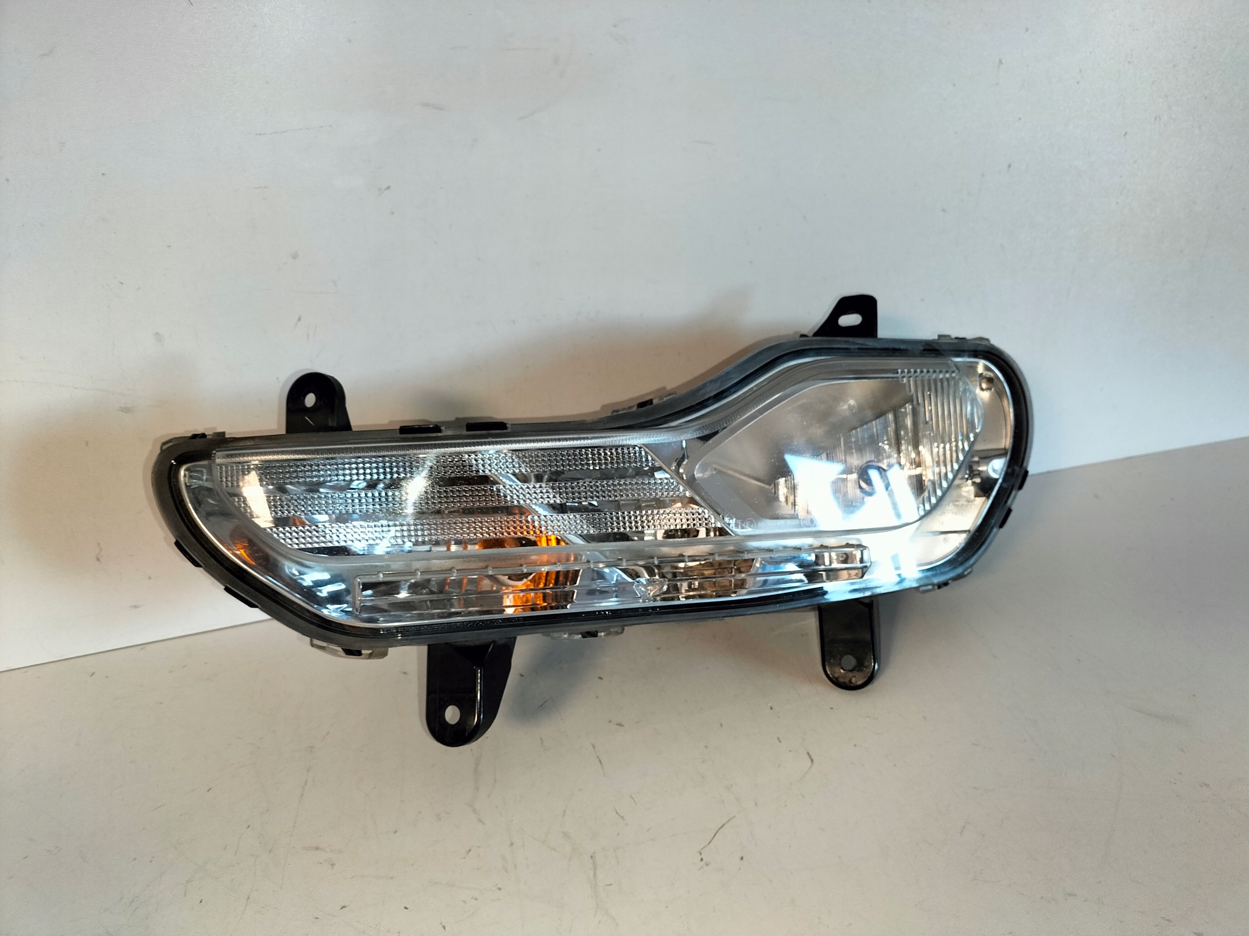 HMLOVKA SVETLO SMEROVKA LAVY FORD KUGA MK2 13-16 ESCAPE 12-16