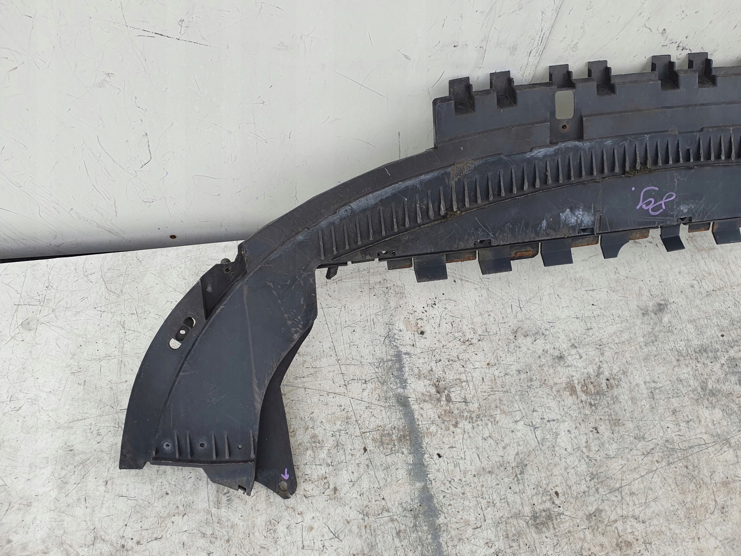 VOLVO S40 V50 SPODNÝ KRYT PREDNÉHO NÁRAZNÍKA 30744925