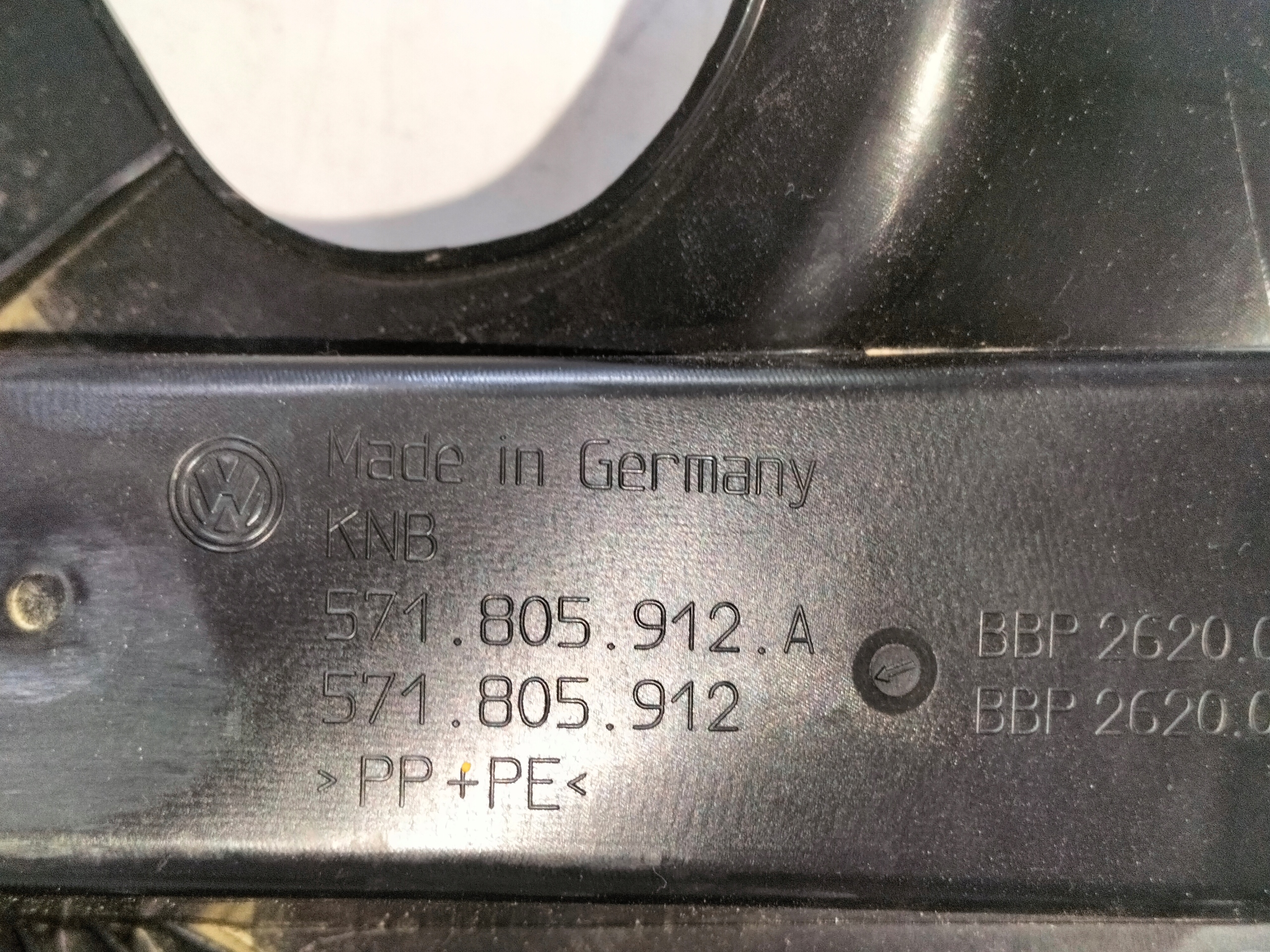 PRAVY PREDNY PODBLATNIK VW TIGUAN III 24-