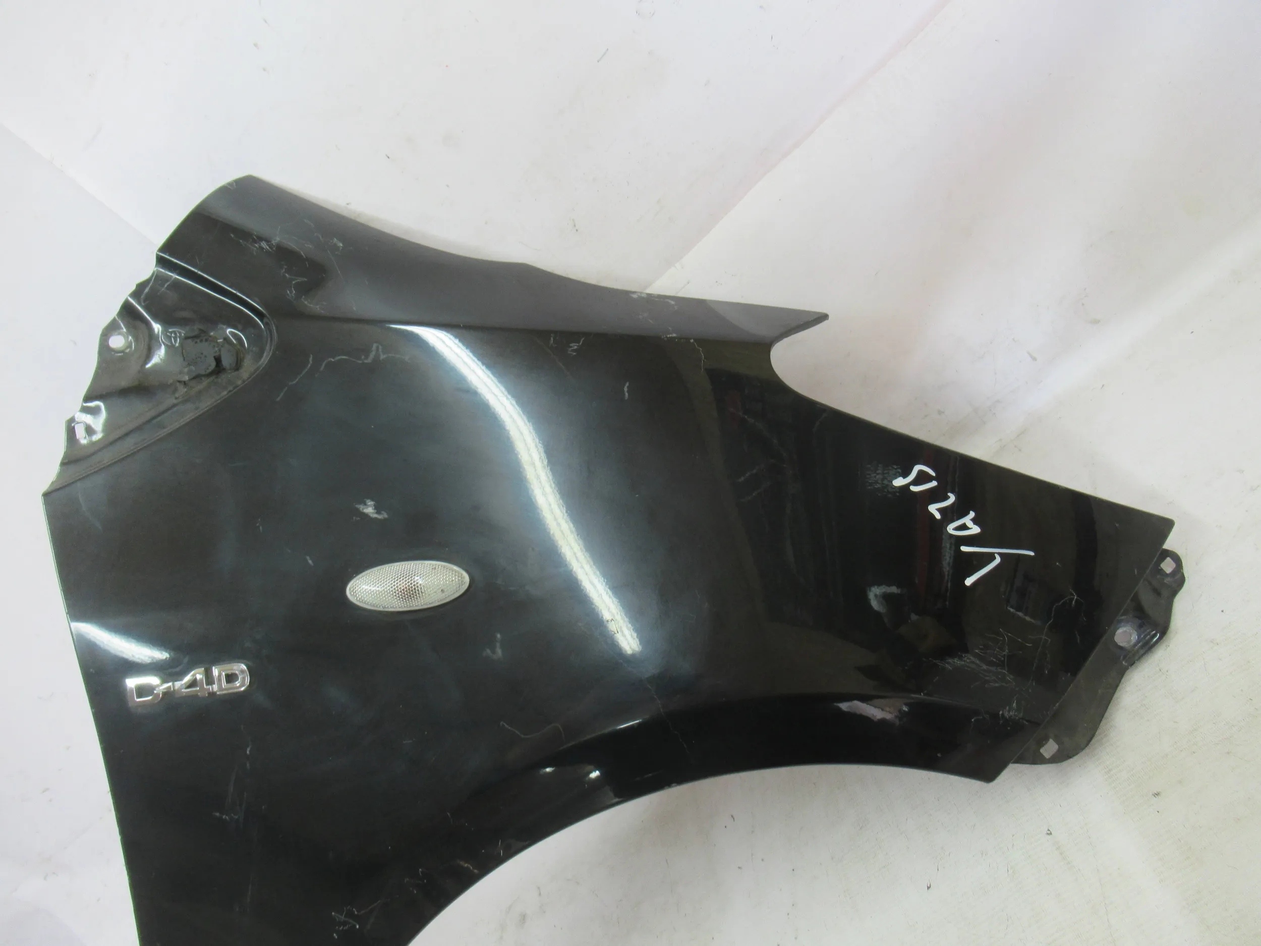 BLATNIK PREDNÝ PRAVY TOYOTA YARIS II 2