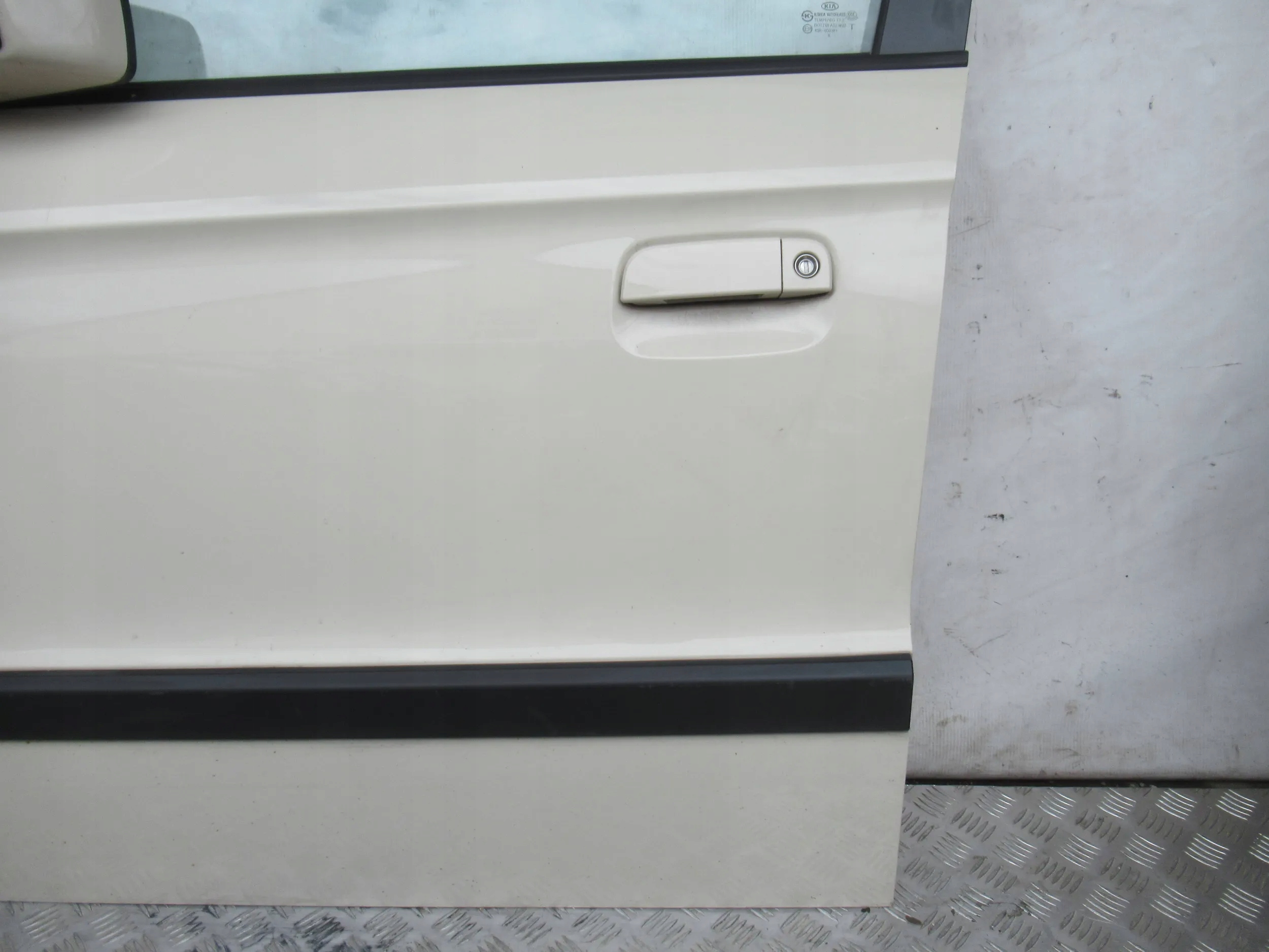 ĽAVÉ PREDNÉ DVERE KIA SOUL I