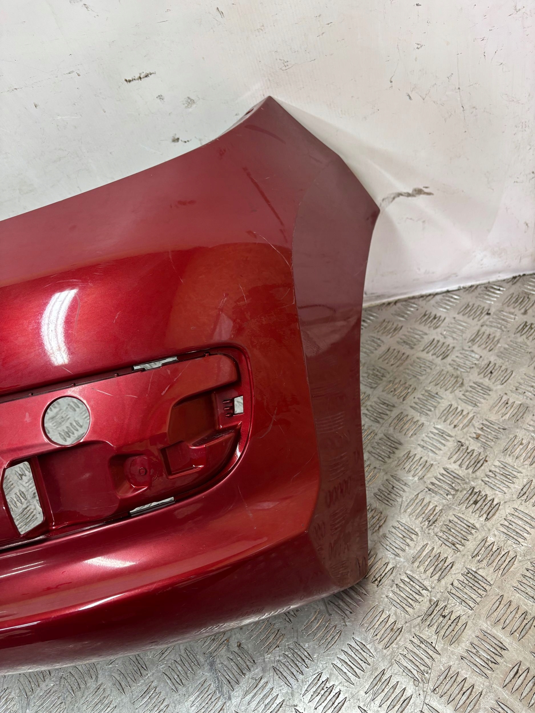ZADNÝ NÁRAZNÍK PEUGEOT 207 HB