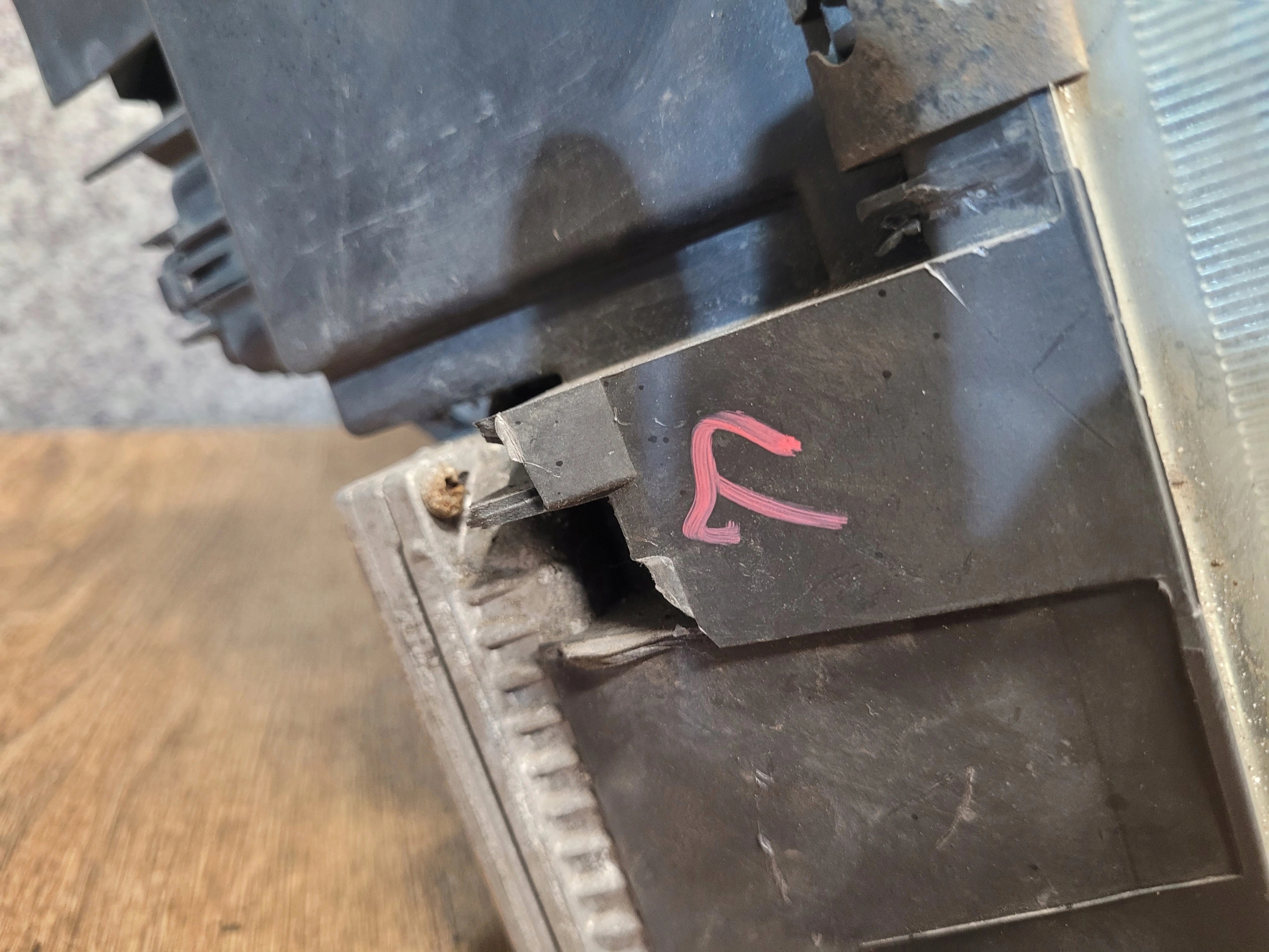 RANGE ROVER L322 VOGUE XENON PRAVÉ PREDNÉ SVETLO