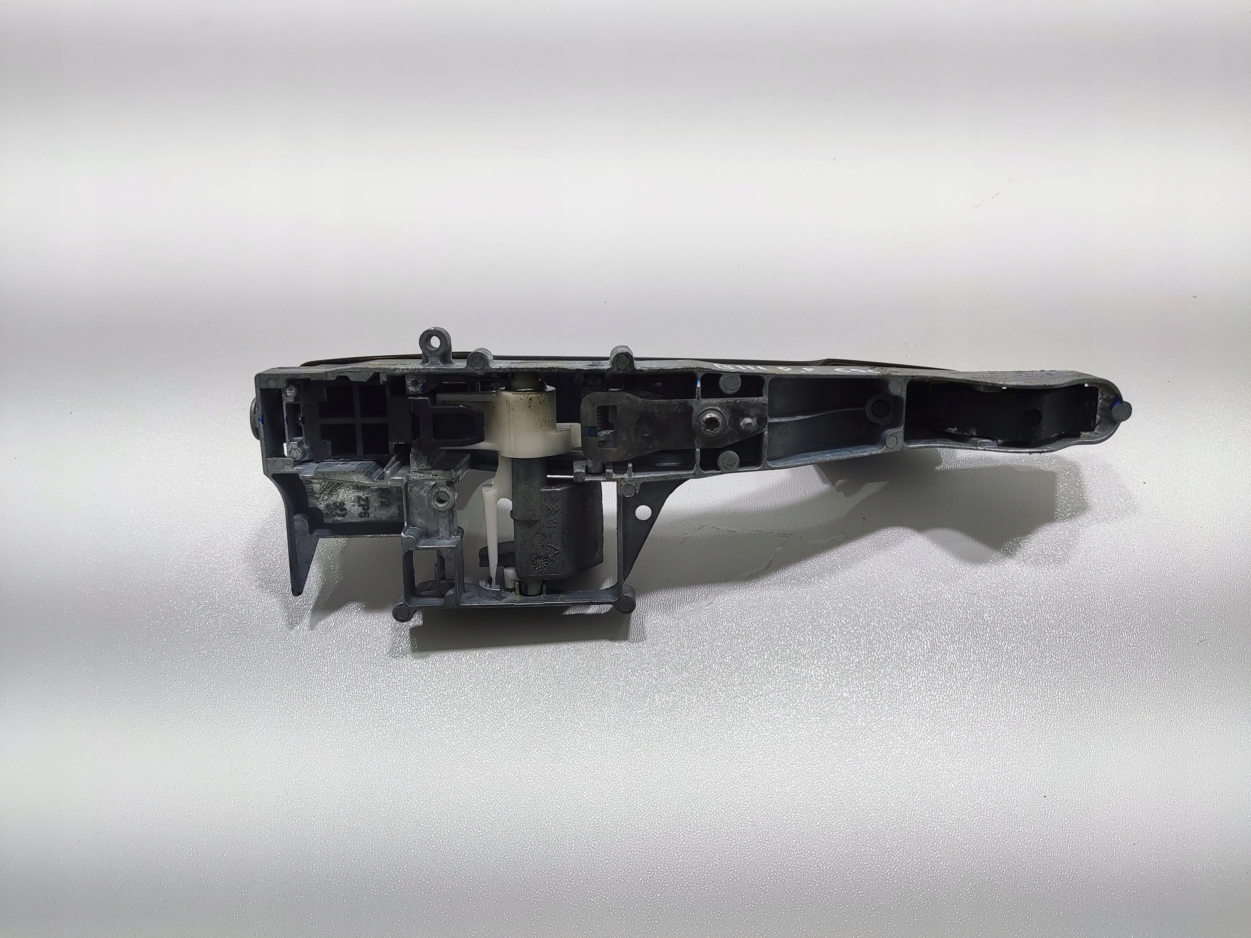 KLUCKA PRAVYCH PREDNYCH DVERI BERLINGO PARTNER III 2008-2018