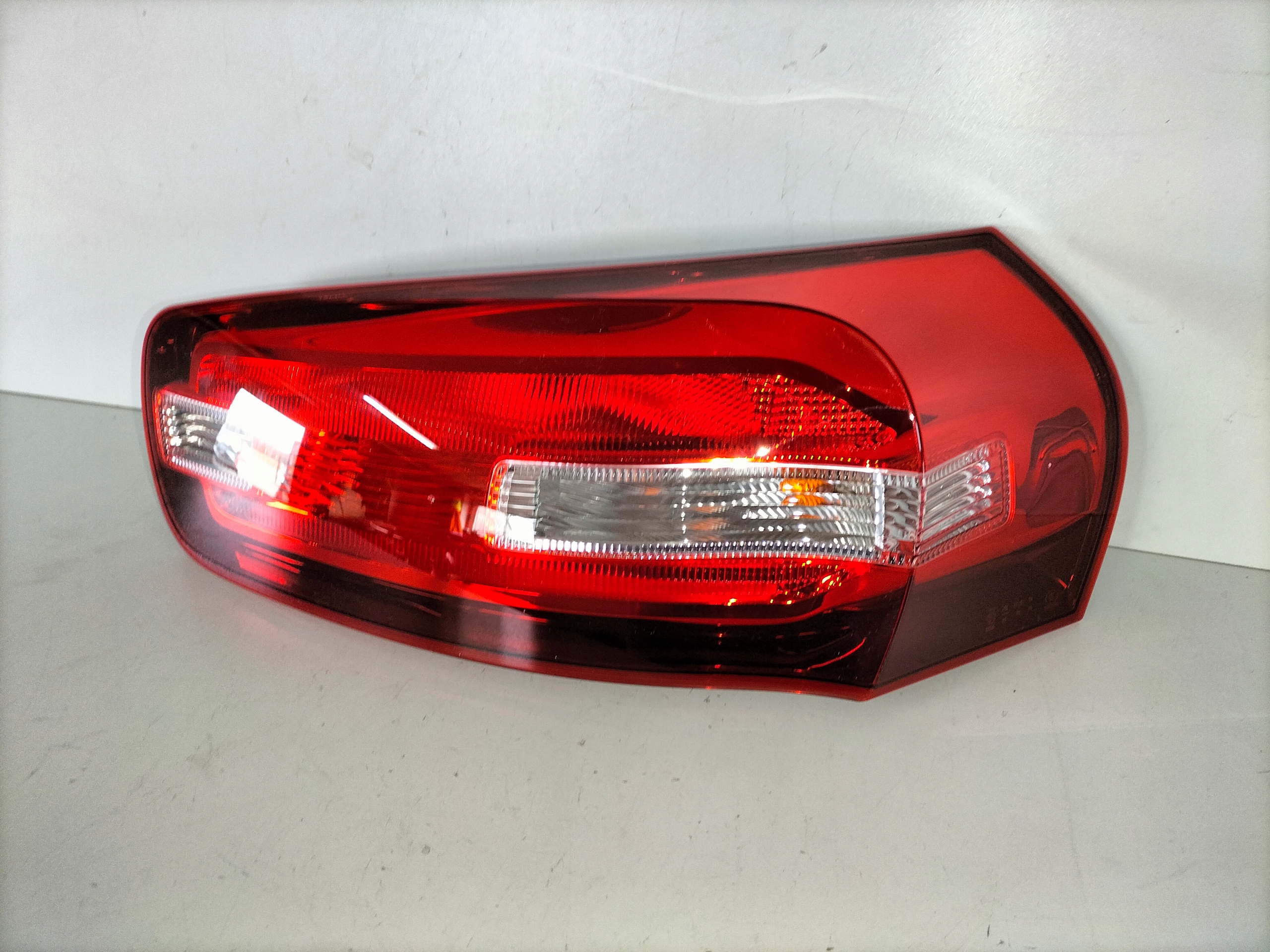 PRAVE ZADNE SVETLO CITROEN C4 PICASSO II 13-16