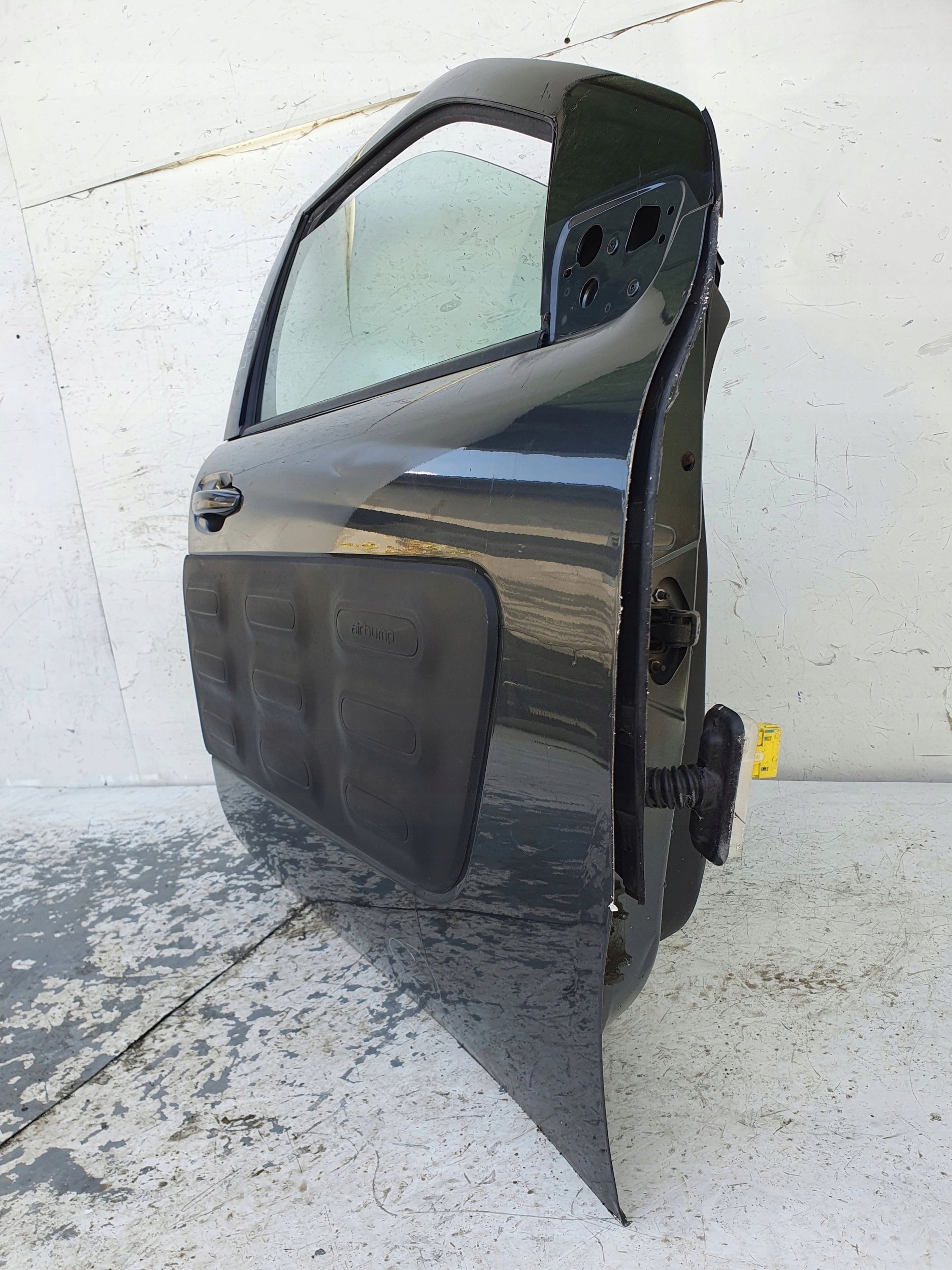 Citroen C4 Cactus PREDNE DVERE PREDNEe PREDNÝ