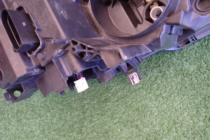 SEAT LEON IV FULL LED LAVE PREDNE SVETLO 5FB941005D
