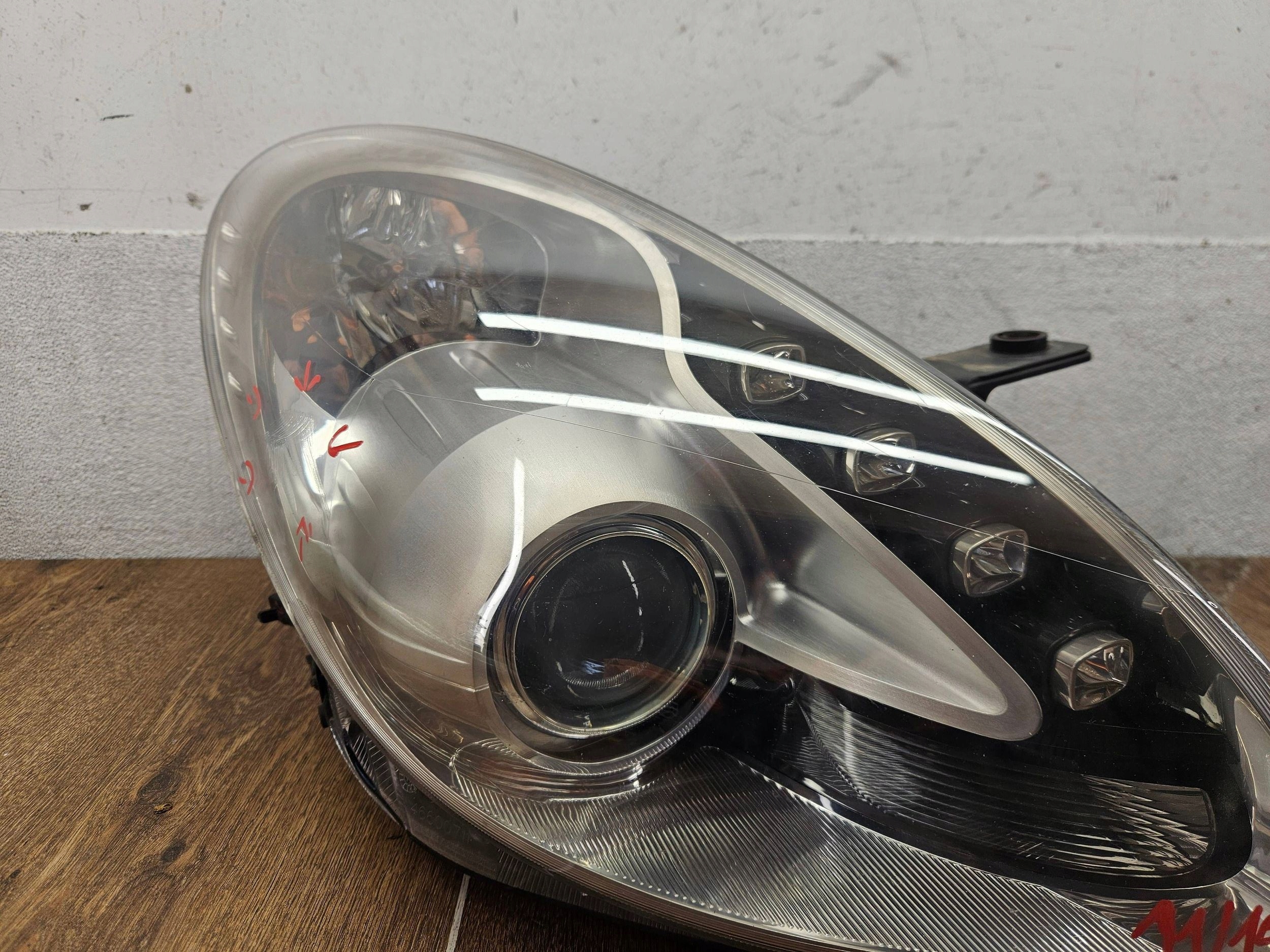 Alfa Romeo Giulietta 00505202270 PRAVA PREDNÉ SVETLO PREDNÝ