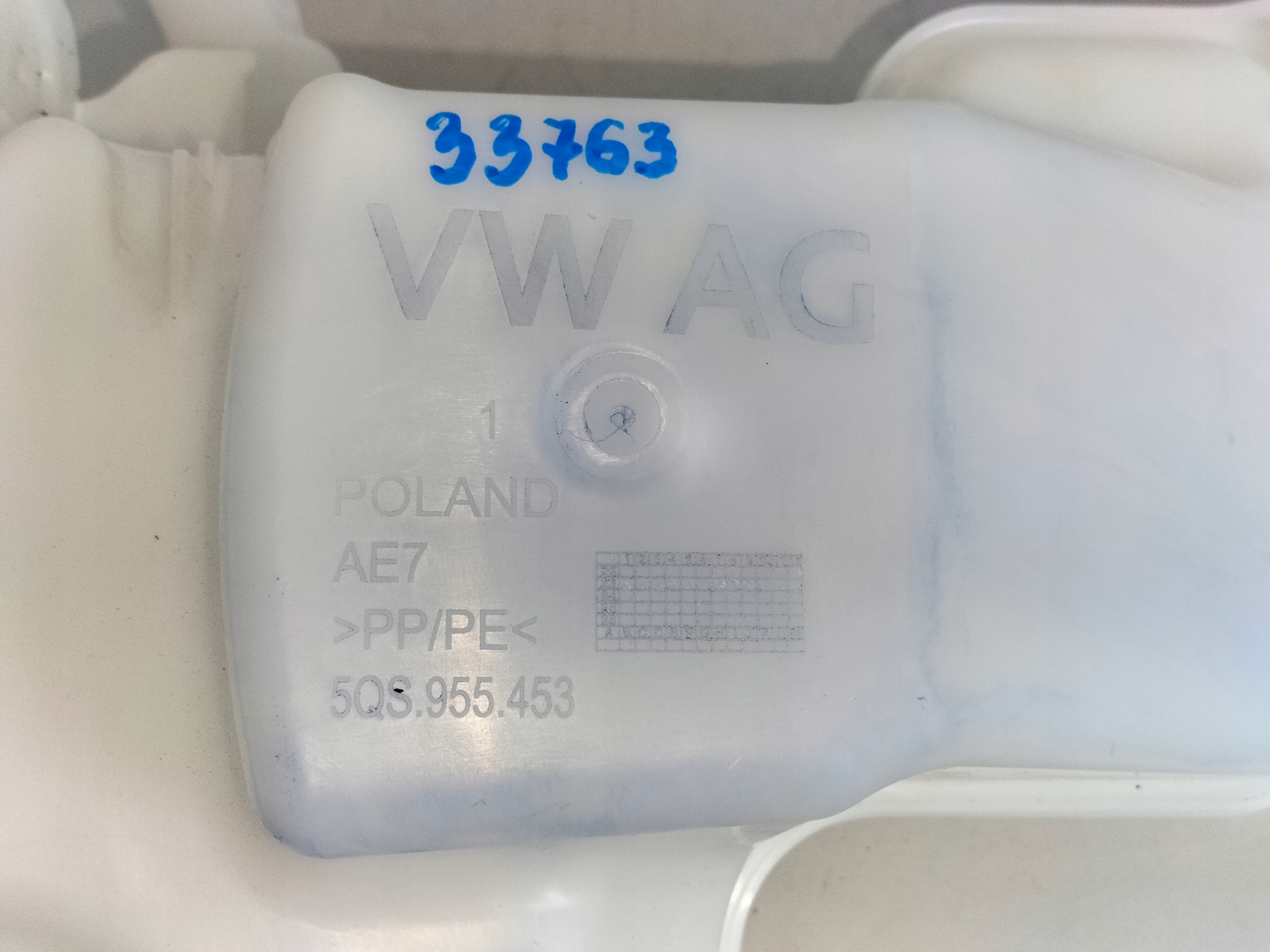 NÁDOBKA OSTREKOVAČOV VW AUDI SKODA SEAT