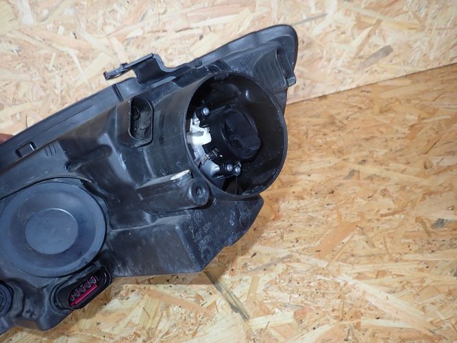 VW GOLF V PLUS PRAVE PREDNE SVETLO 5M1941006B