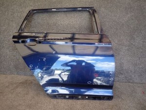 VW PASSAT B8 KOMBI PRAVE ZADNE DVERE VW PASSAT B8 KOMBI PRAVE ZADNE DVERE