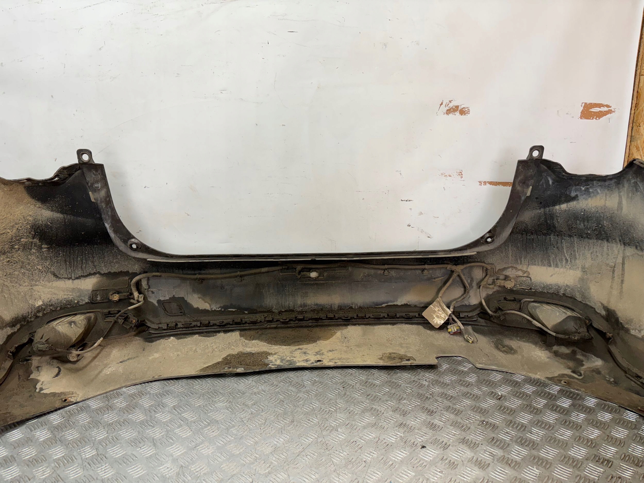ZADNÝ NÁRAZNÍK FIAT TIPO II KOMBI PDC 16- 444/B