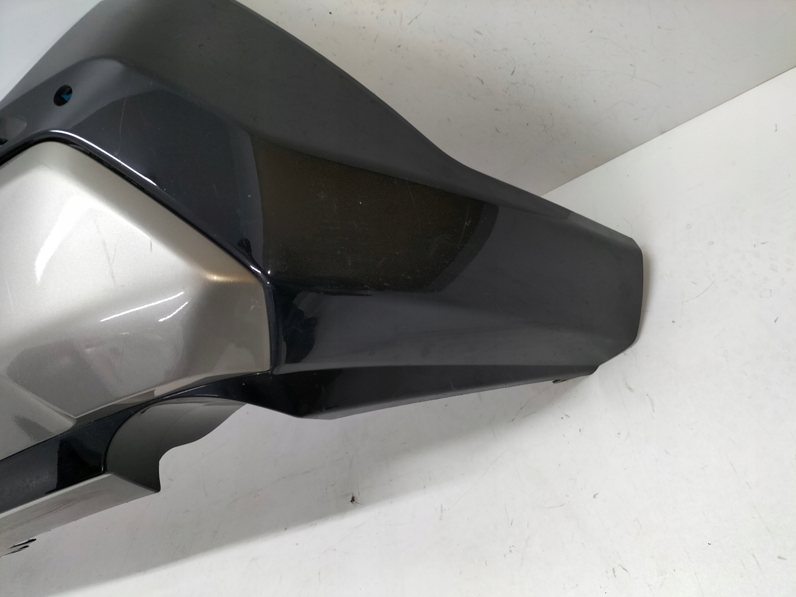 ZADNÝ NÁRAZNÍK TOYOTA RAV4 RAV-4 5 V 18-