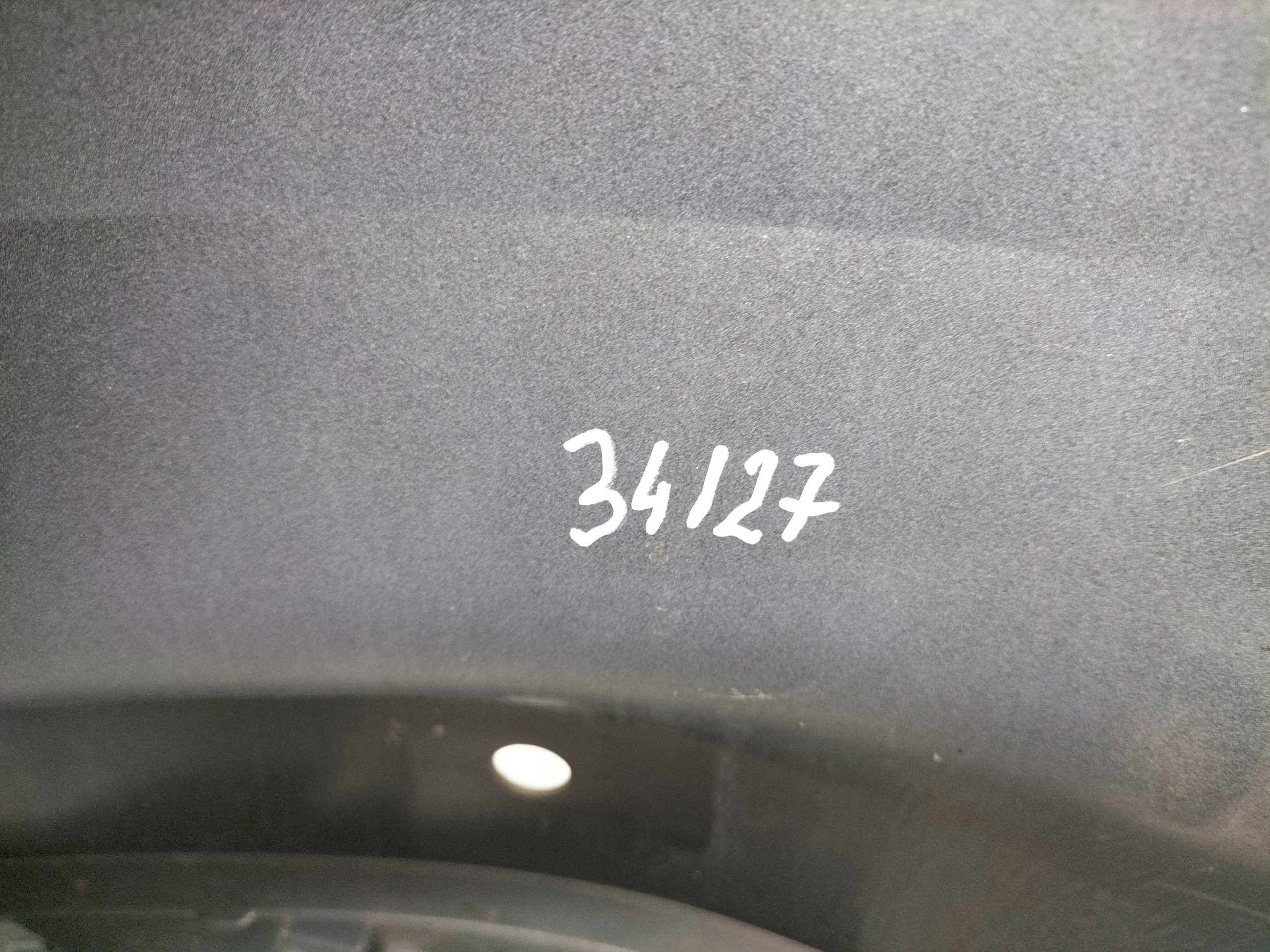 ZADNÝ NÁRAZNÍK VW ARTEON 17-
