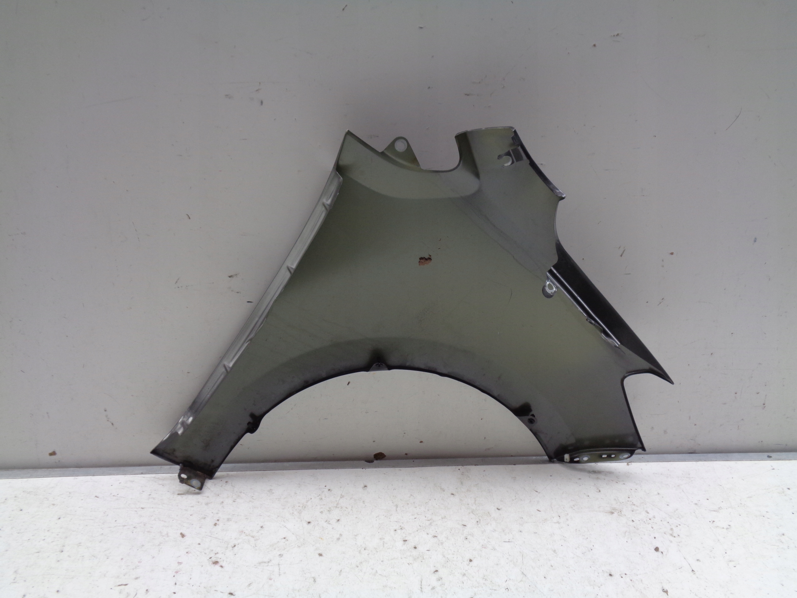 ĽAVÝ PREDNÝ BLATNÍK VW UP 1S 1S0 16- LIFT NR 44689