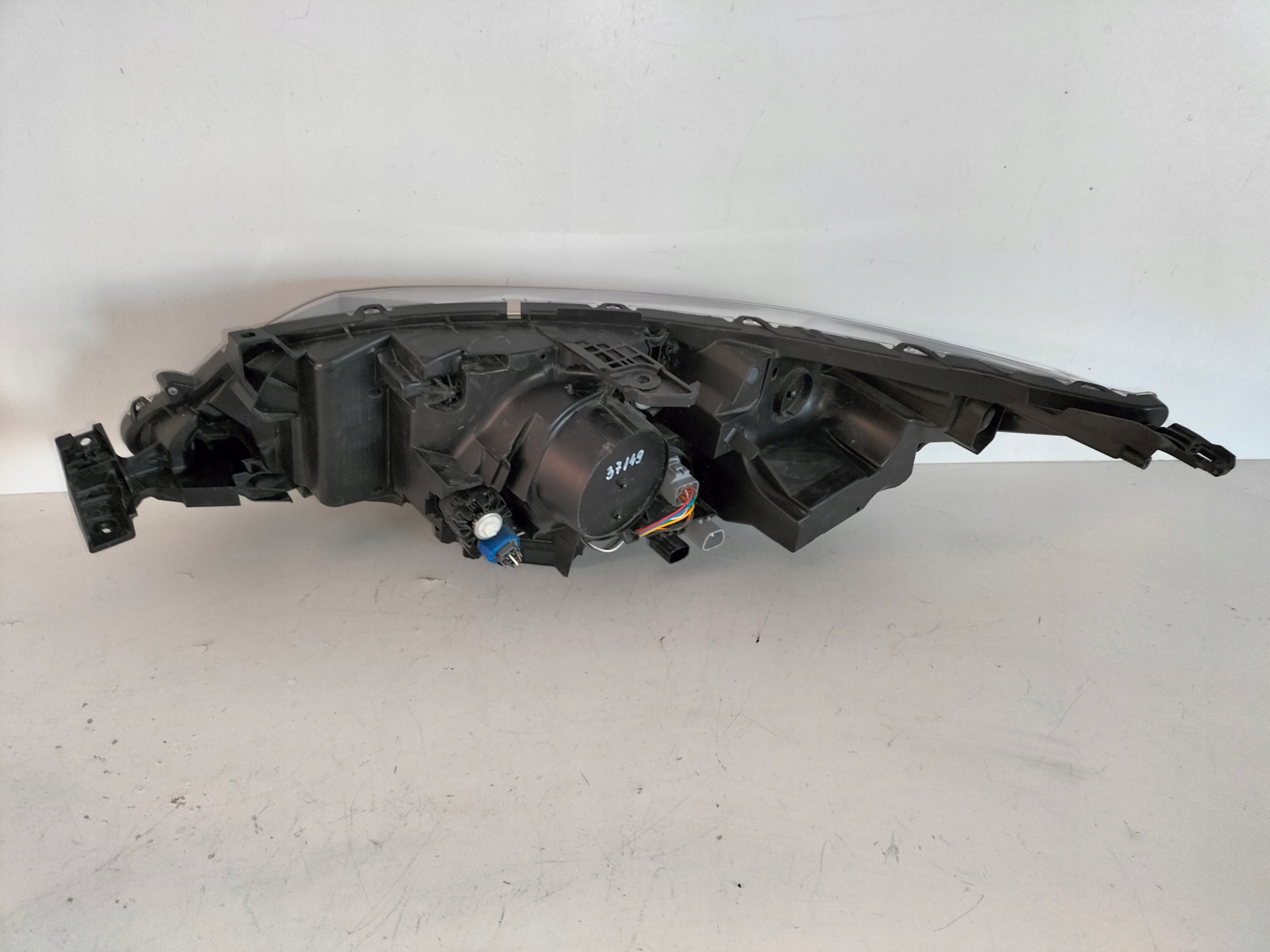 PRAVE PREDNE SVETLO MITSUBISHI ECLIPSE CROSS 17- FULL LED