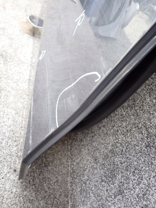 BMW F40 1 PRAVE ZADNE DVERE