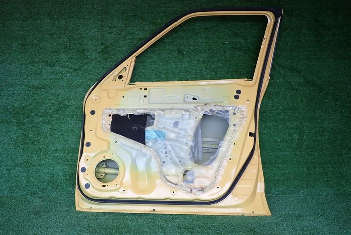 NISSAN JUKE 10-19 PRAVE PREDNE DVERE