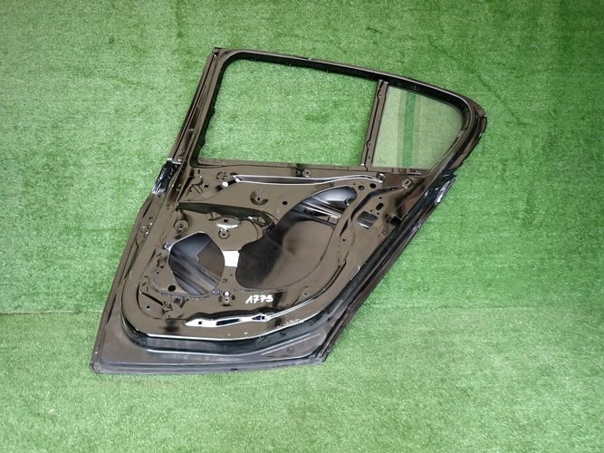 BMW F20 F21 1 PRAVE ZADNE DVERE