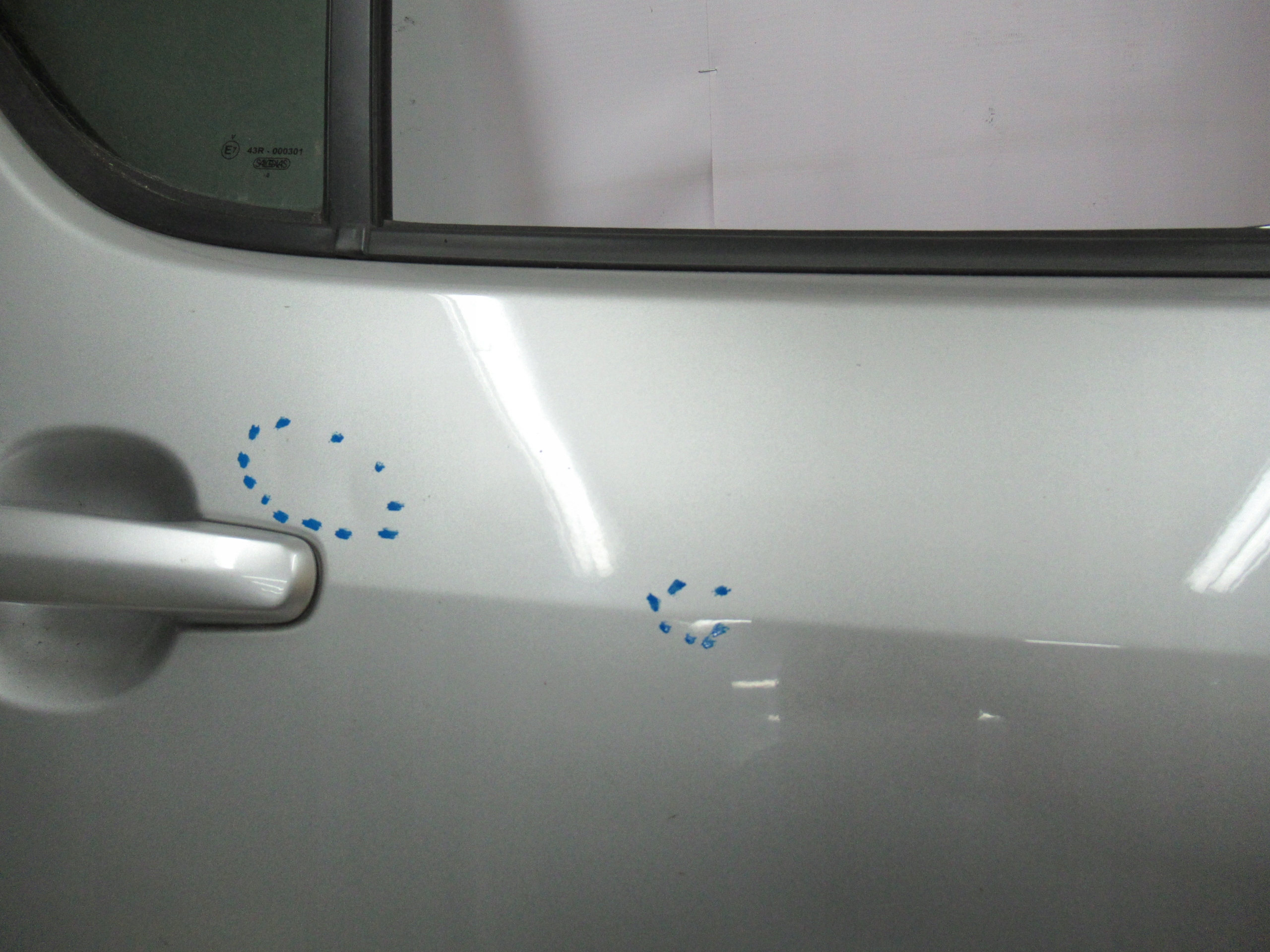 PRAVÉ ZADNÉ DVERE OPEL AGILA B SPLASH