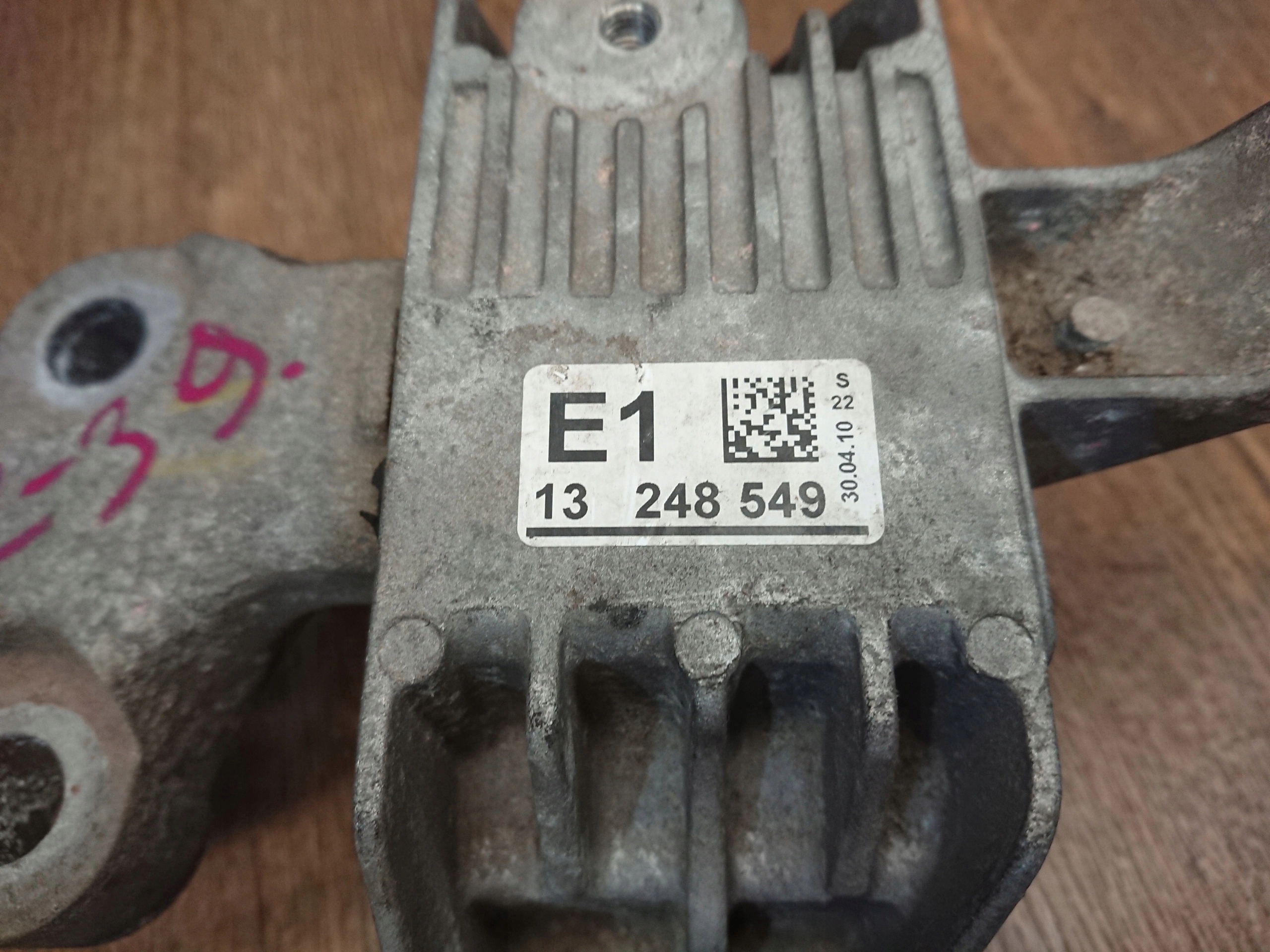 ASTRA J 1.4T SILENBLOK DRZIAK MOTORA 13248549