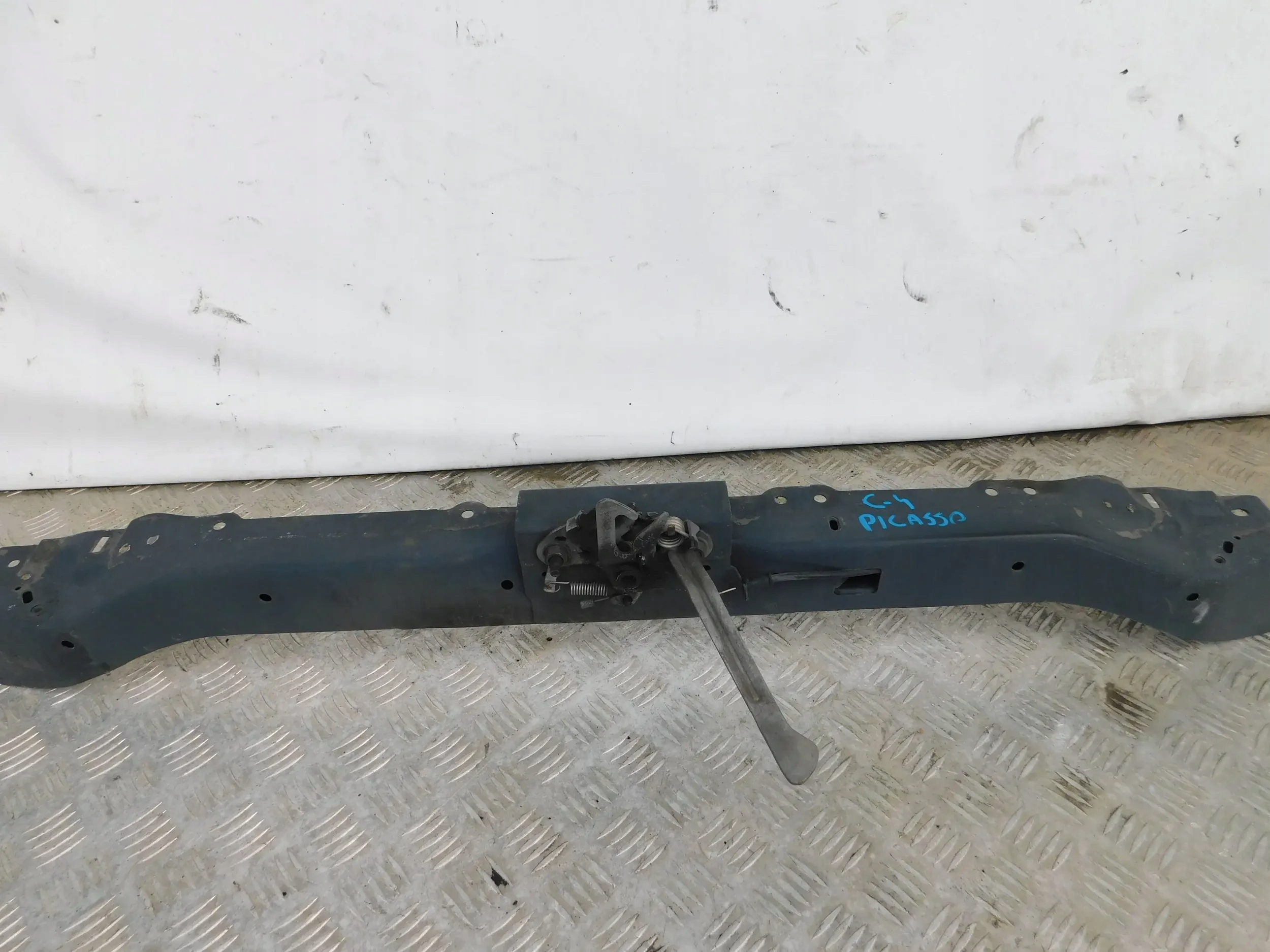 PAS ZAMKOWY VÝSTUHA CITROEN C4 PICASSO