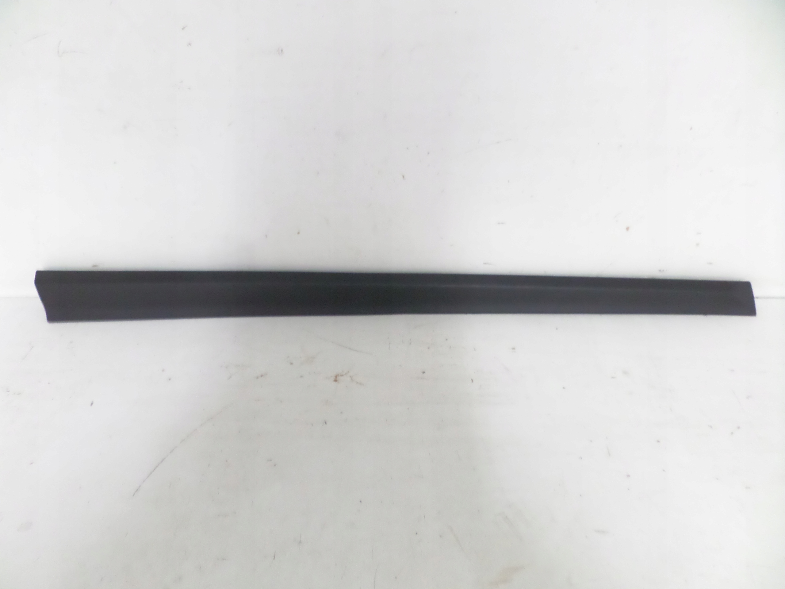 LISTA LAVYCH PREDNYCH DVERI KIA X-CEED XCEED 19-