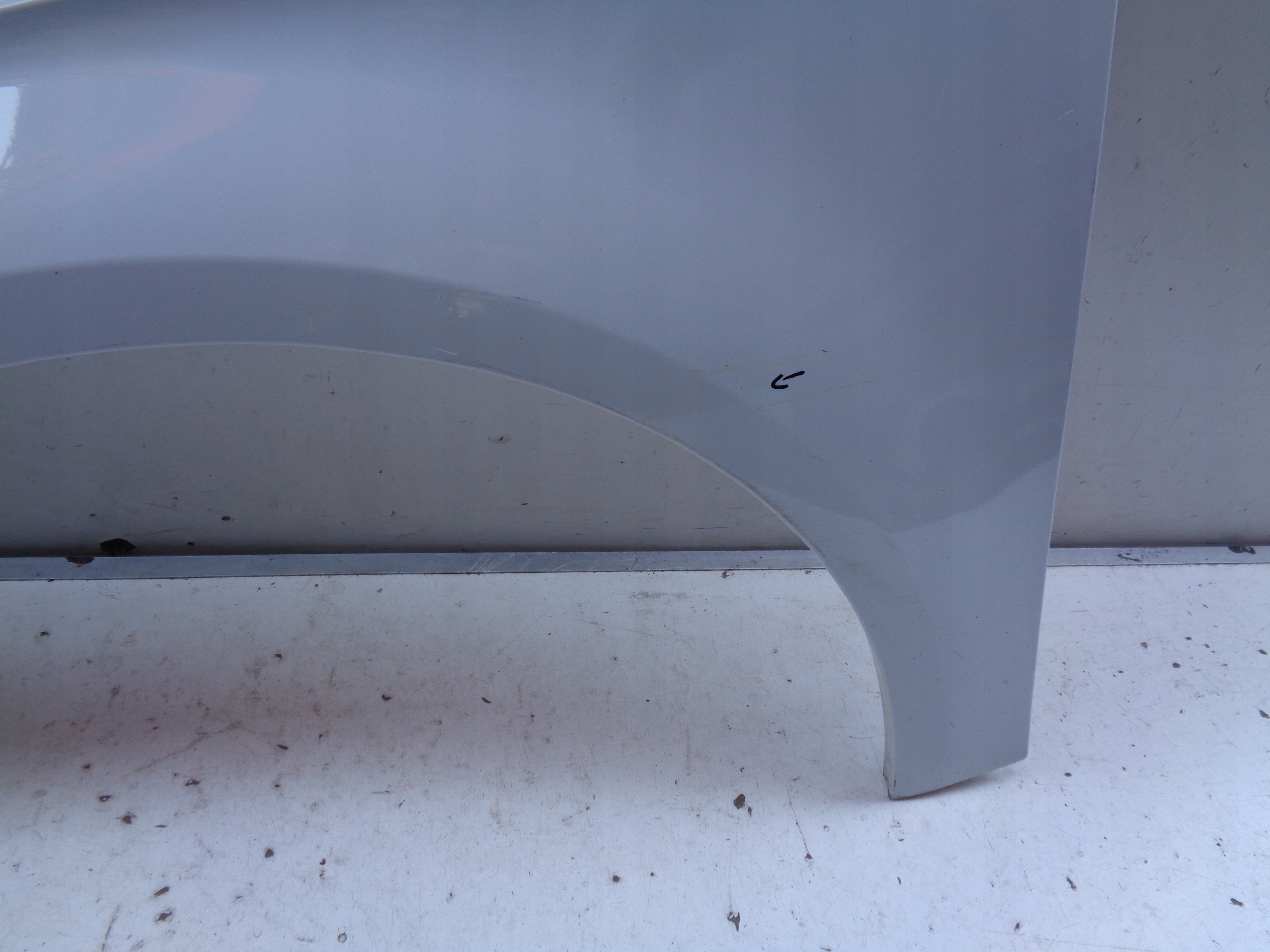 ĽAVÝ PREDNÝ BLATNÍK AUDI A3 8V 8V0 16- LIFT NR 45878