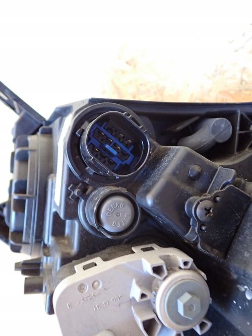 KIA NIRO ŠOŠOVKA 16- PRAVE PREDNE SVETLO 92102-G5