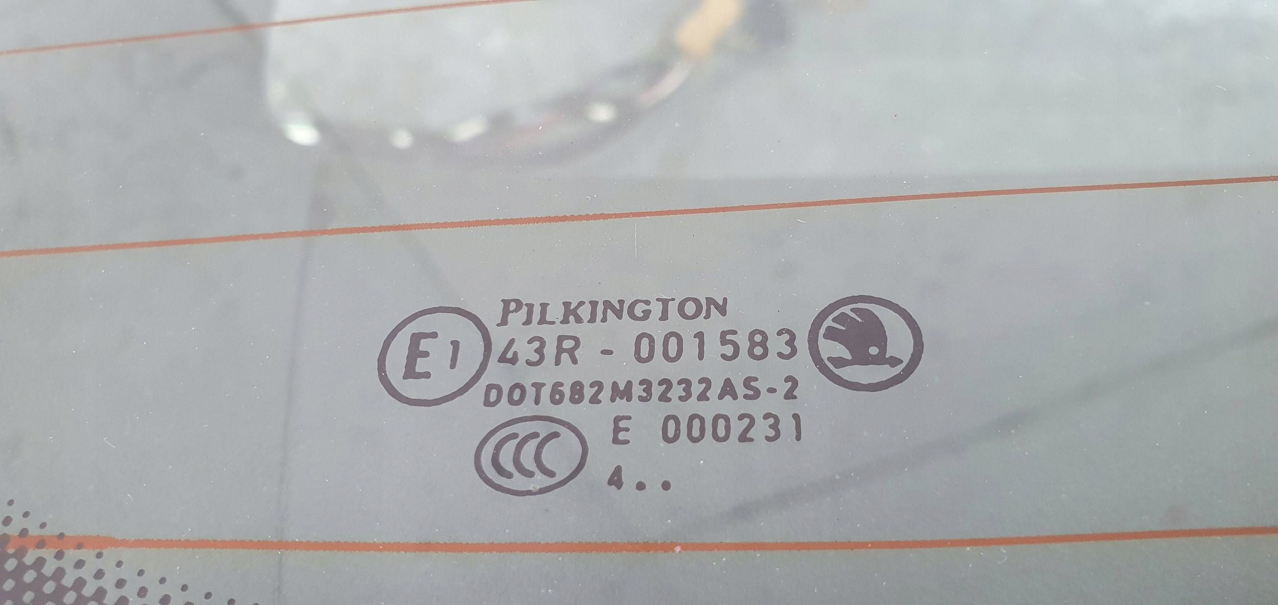 Skoda Octavia III 3 kombi ZADNA KAPOTA