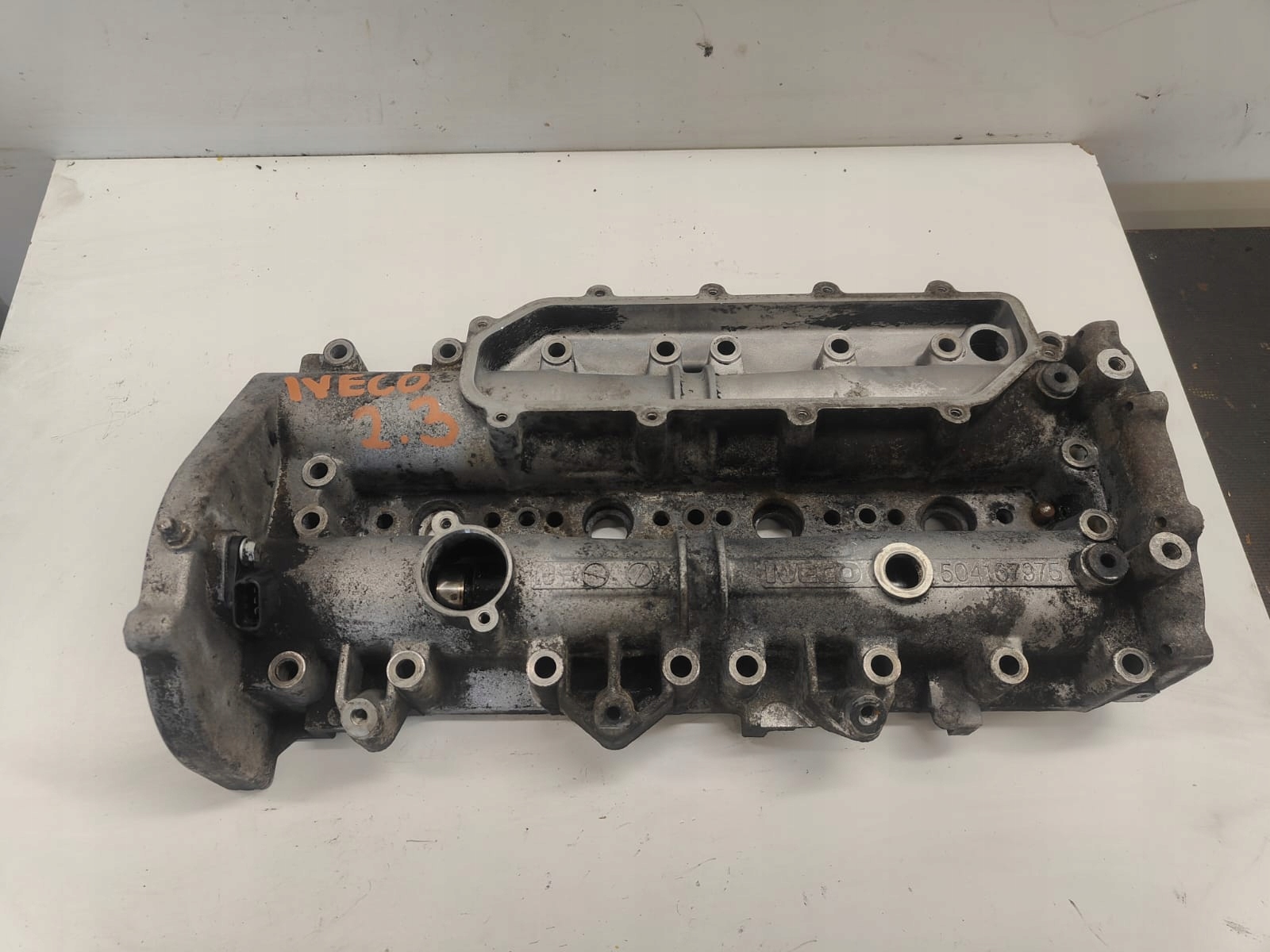 Iveco 2.3 diesel hpi 504167975 KRYT VEKO VENTILOV VAČKY