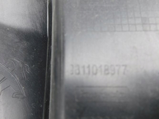 PEUGEOT 3008 II 16- PRAVY ROH ZADNEHO NARAZNIKA