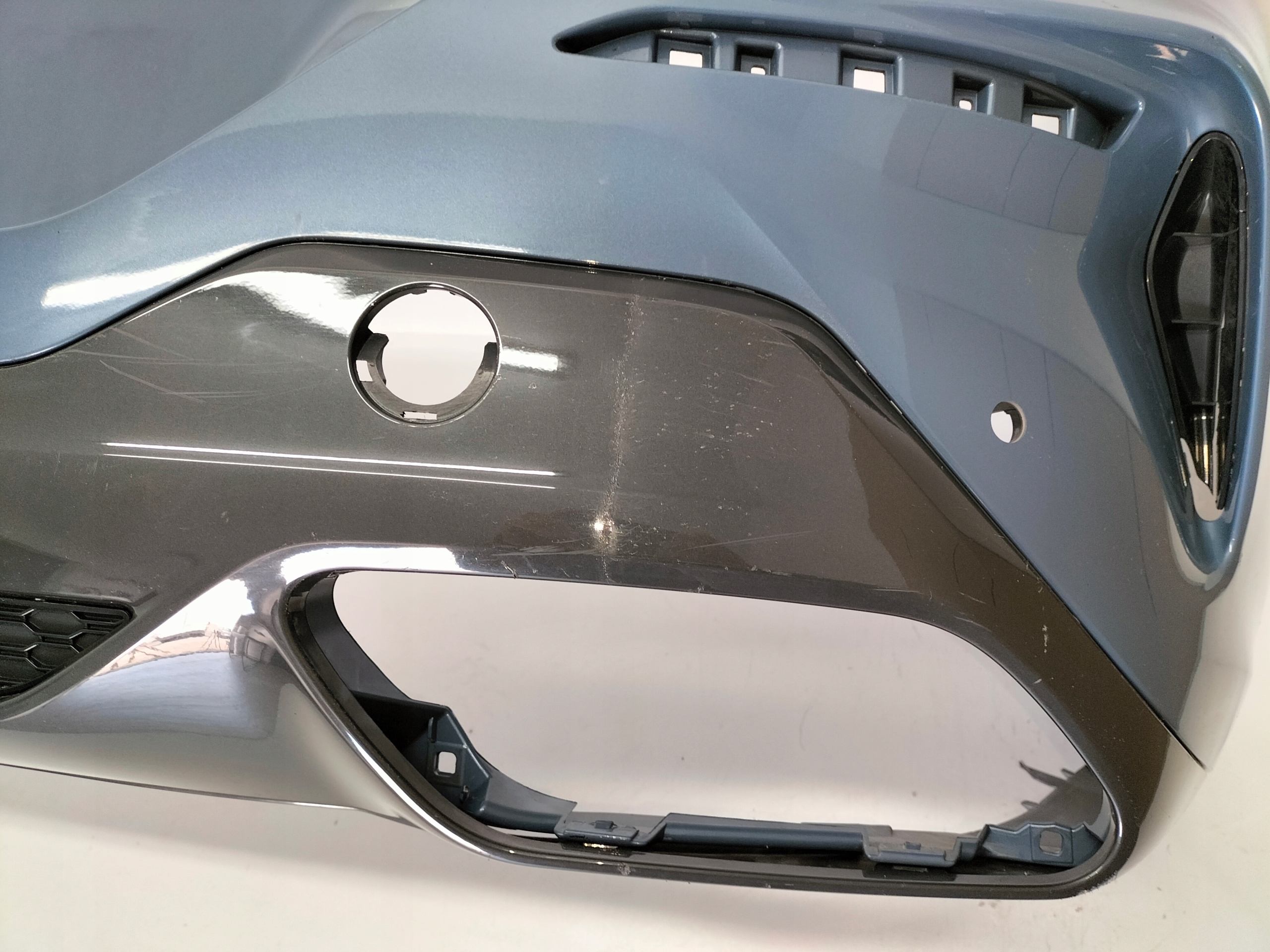 ZADNÝ NÁRAZNÍK BMW 8 G14 G15 18- M-PAKET