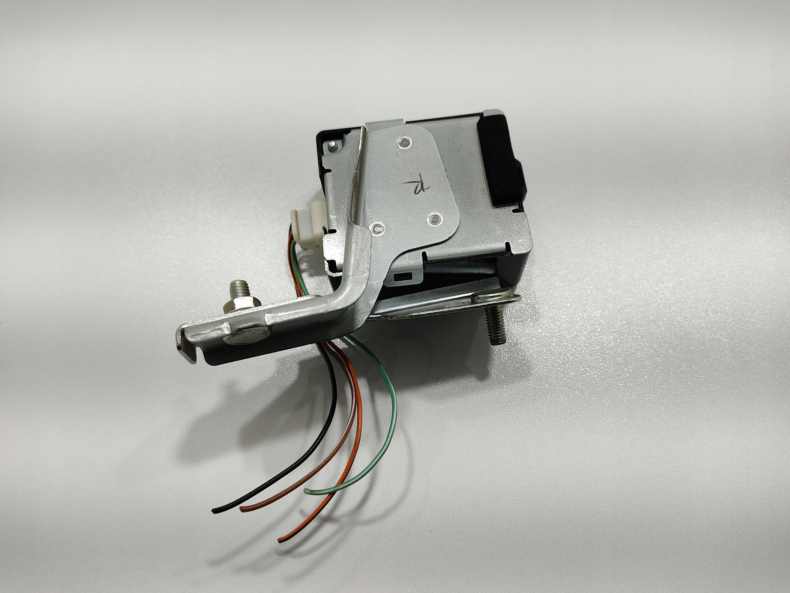 MODUL RIADIACA JEDNOTKA ZAMYKANIA CENTRALNEGO ISUZU D-MAX I 8980531702 2002-2011