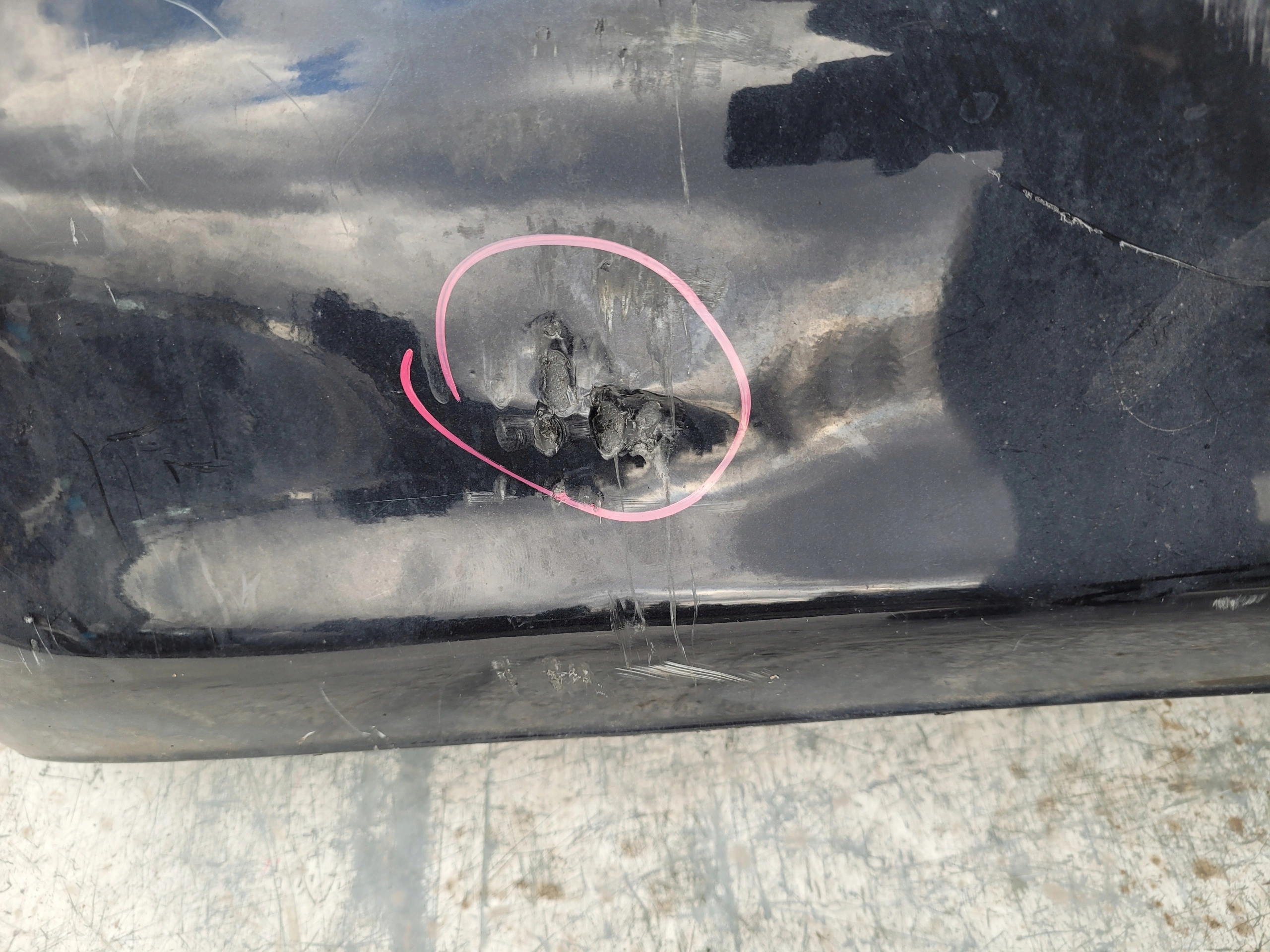 VW POLO 6N LIFT NÁRAZNÍK ZADNÝ NÁRAZNÍK